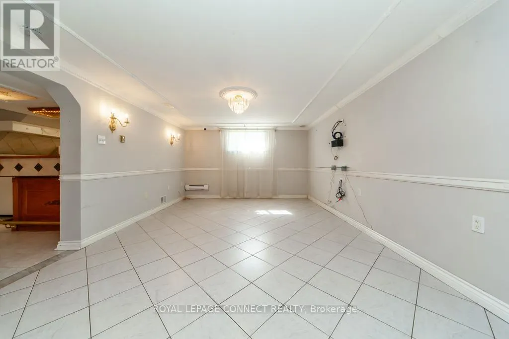 30 EAST DRIVE E