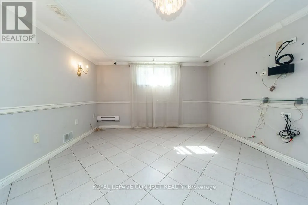 30 EAST DRIVE E