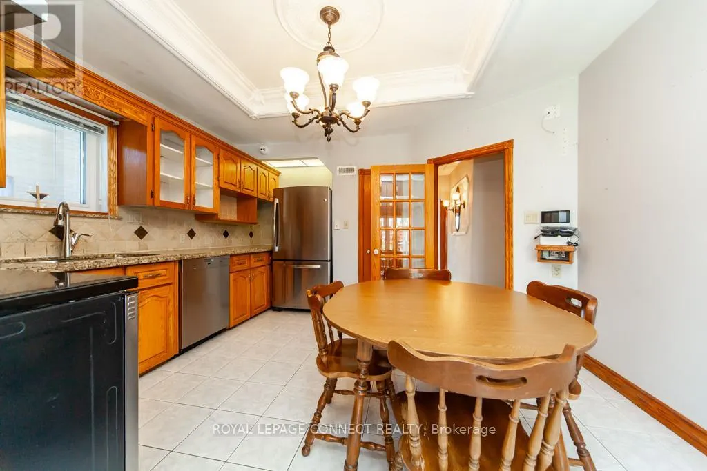 30 EAST DRIVE E