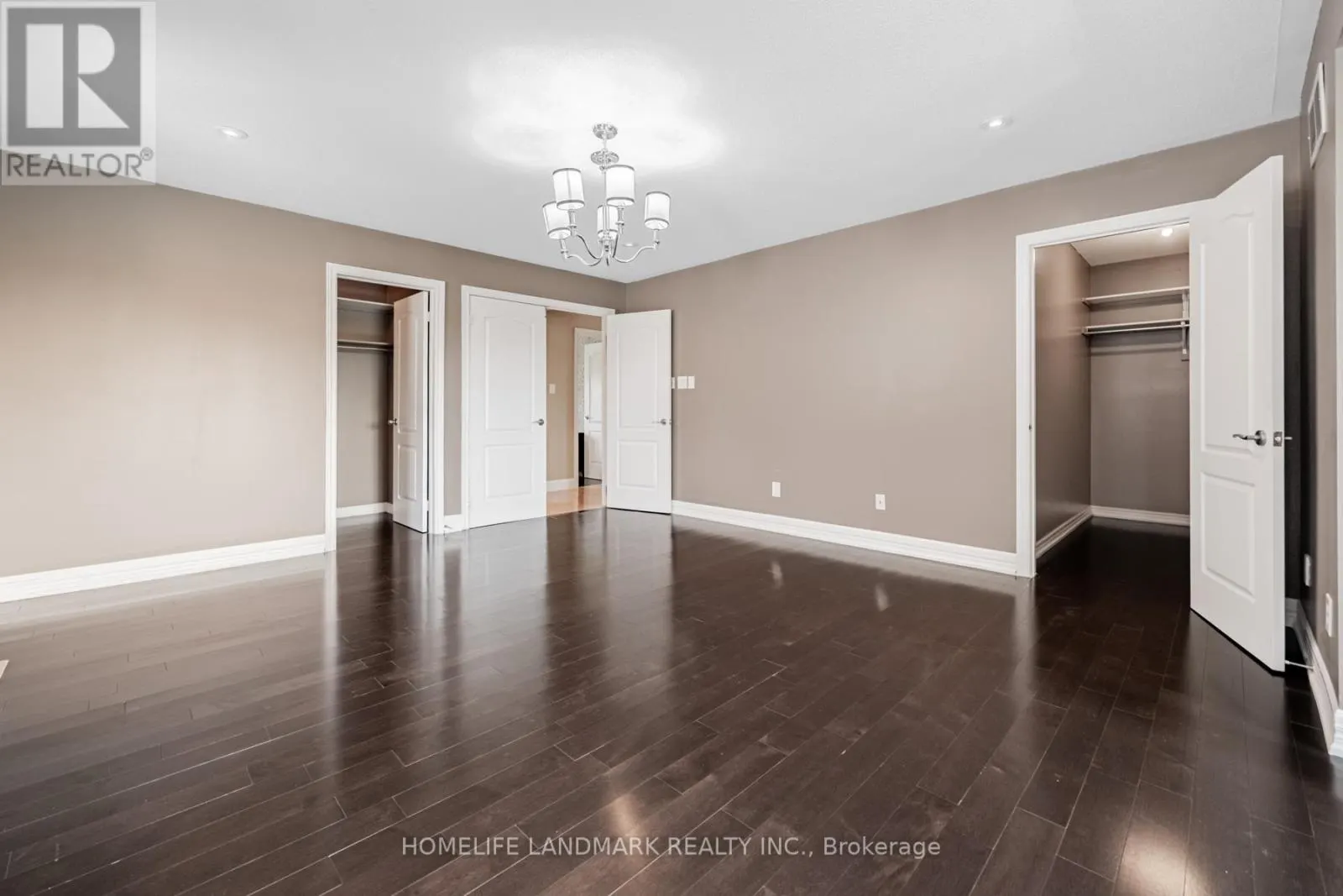 2481 WHISTLING SPRINGS CRESCENT