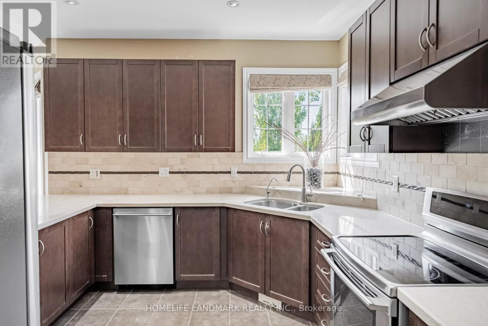 2481 WHISTLING SPRINGS CRESCENT