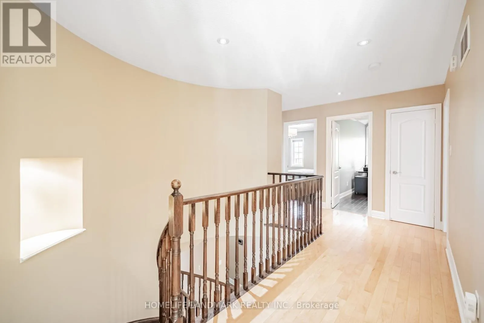 2481 WHISTLING SPRINGS CRESCENT