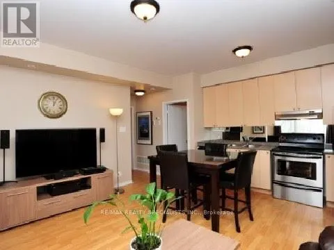 32 - 4965 SOUTHAMPTON DRIVE