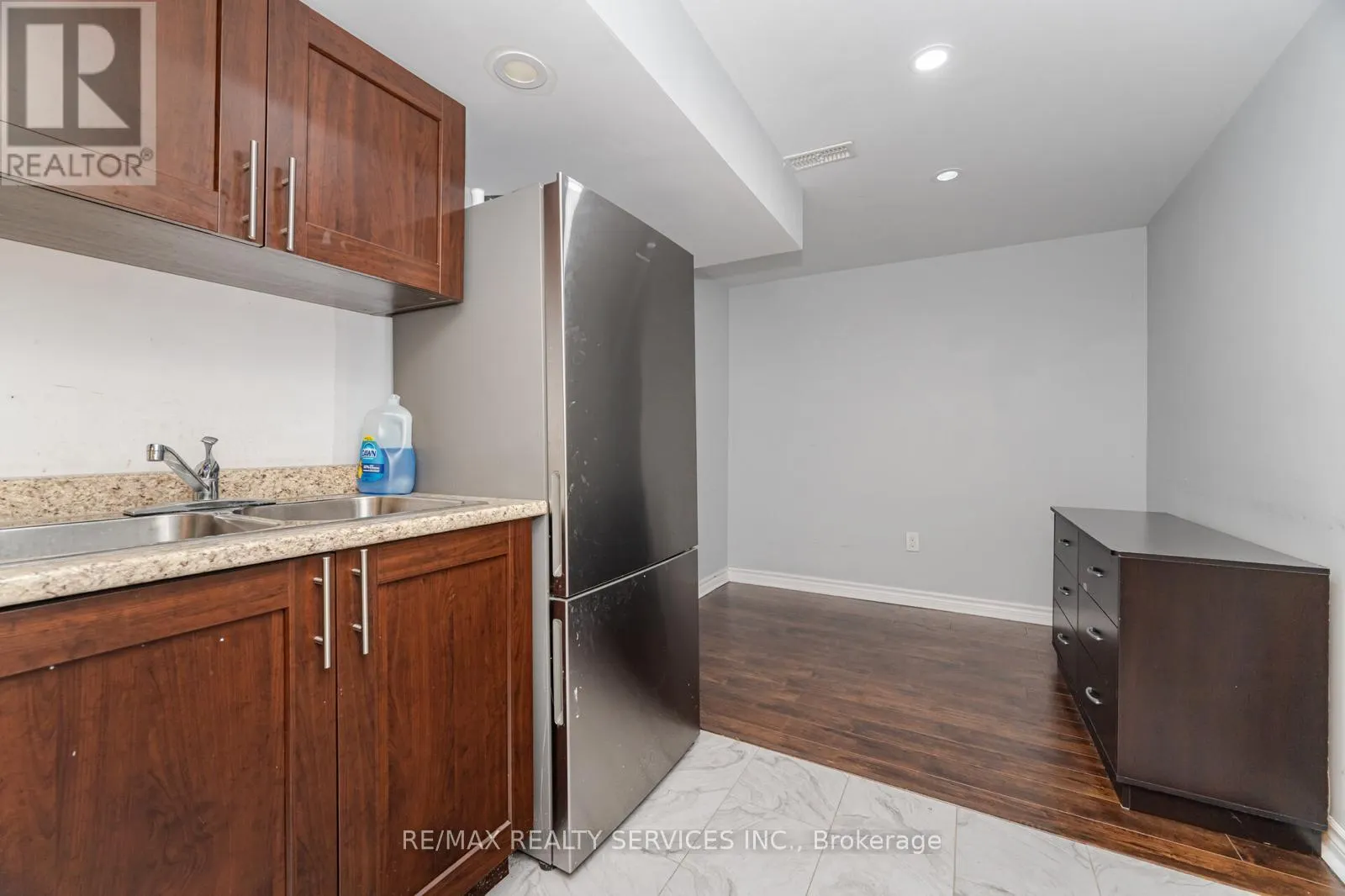65 FANN DRIVE