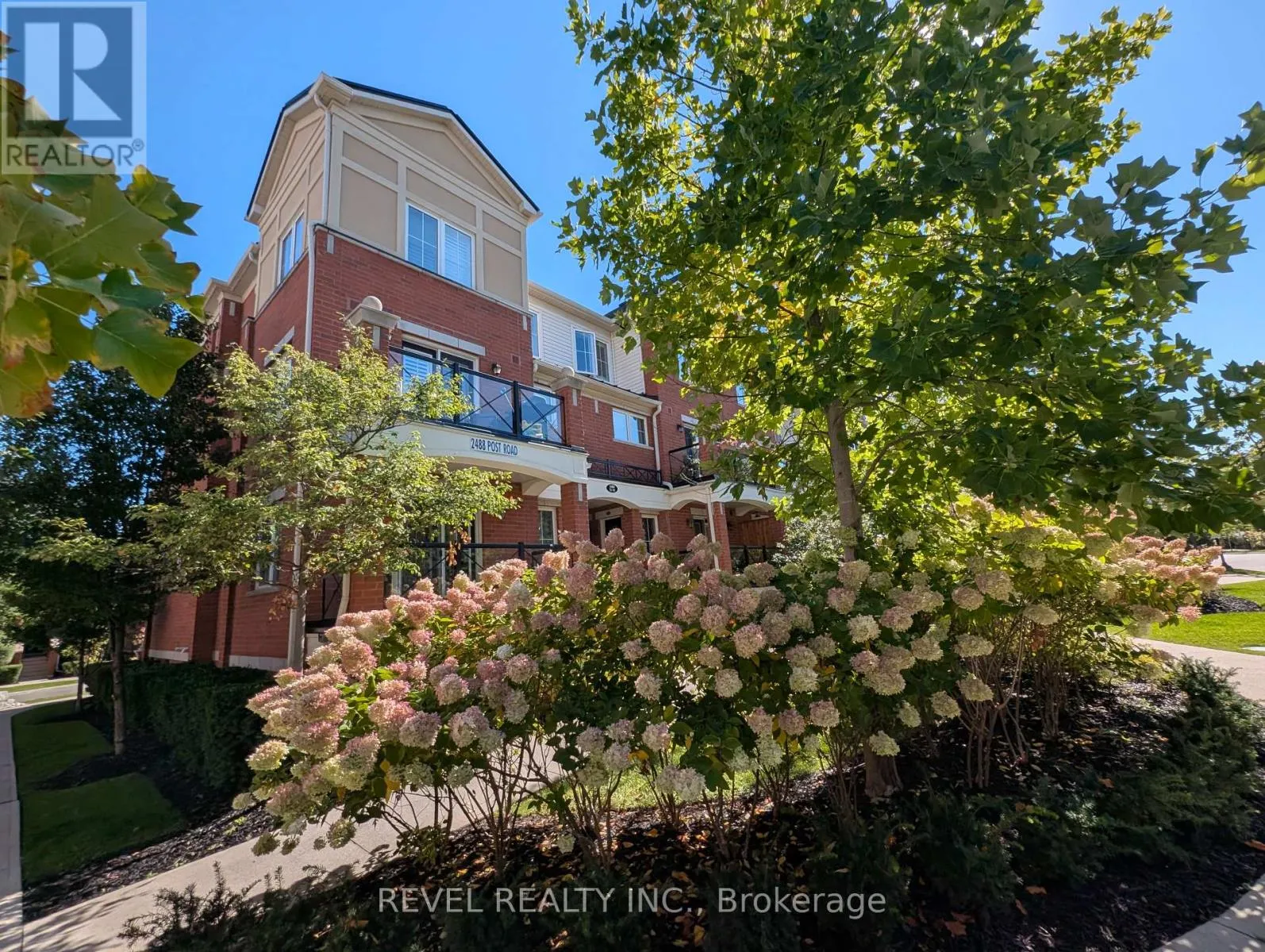 8 - 2488 POST ROAD