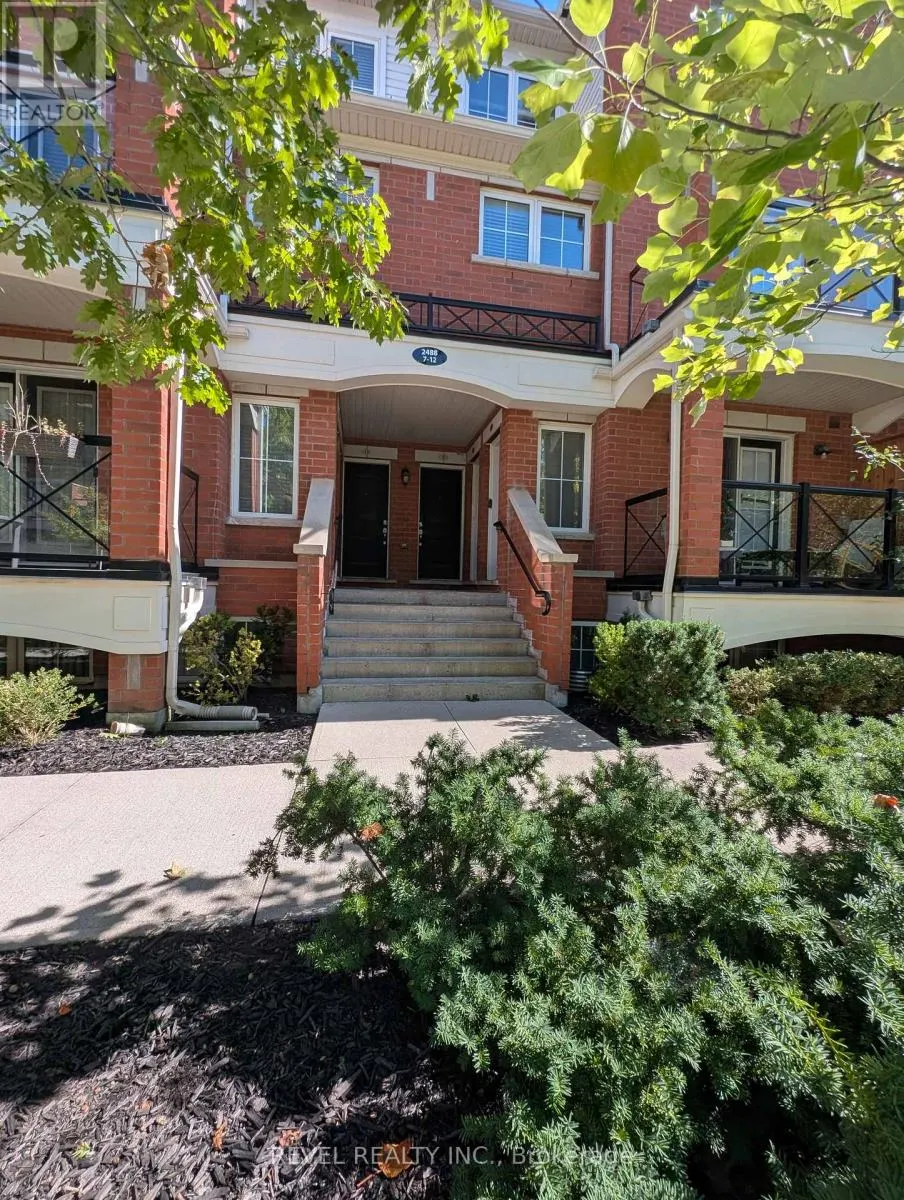 8 - 2488 POST ROAD