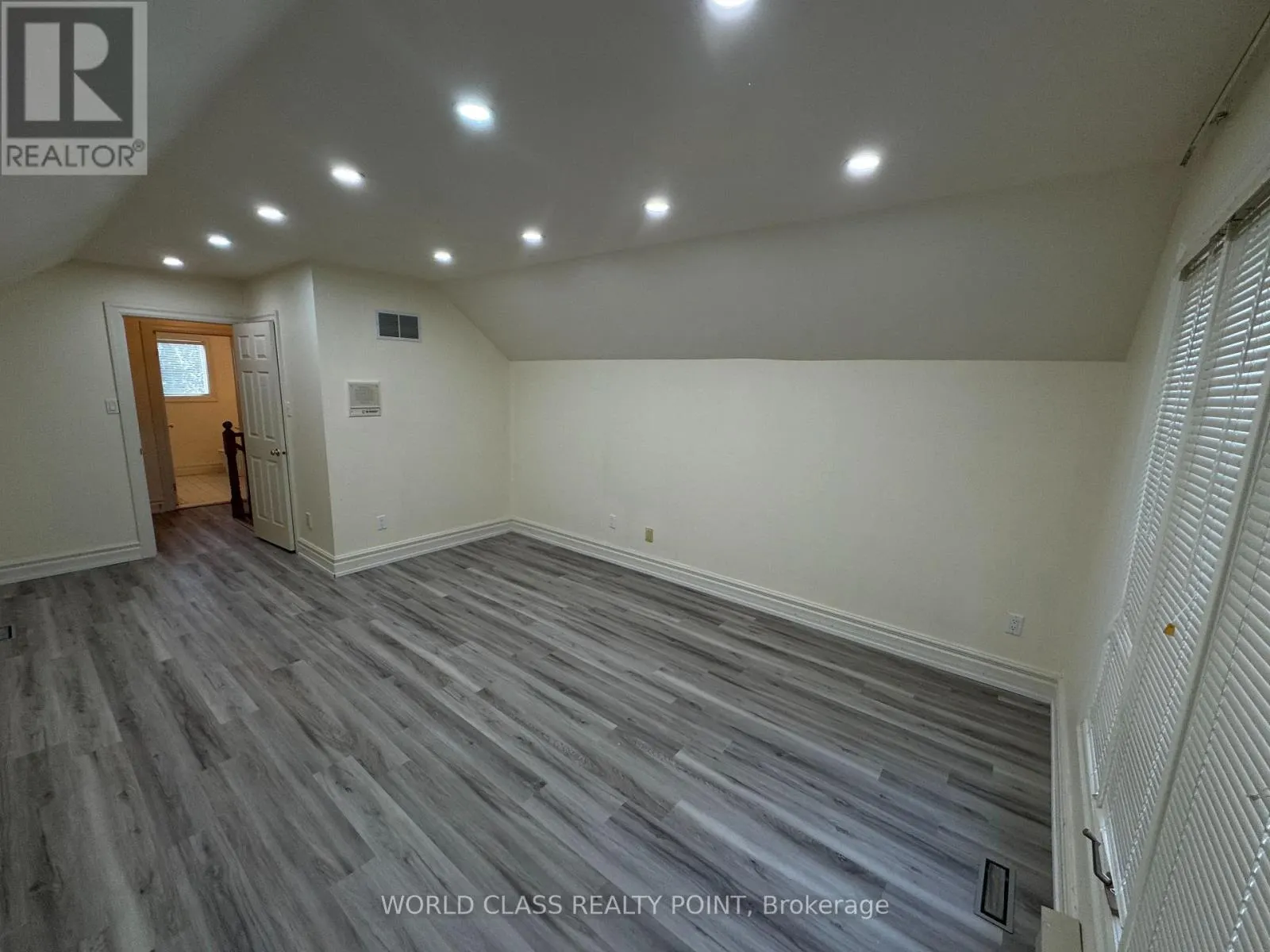 3448 MISSISSAUGA ROAD