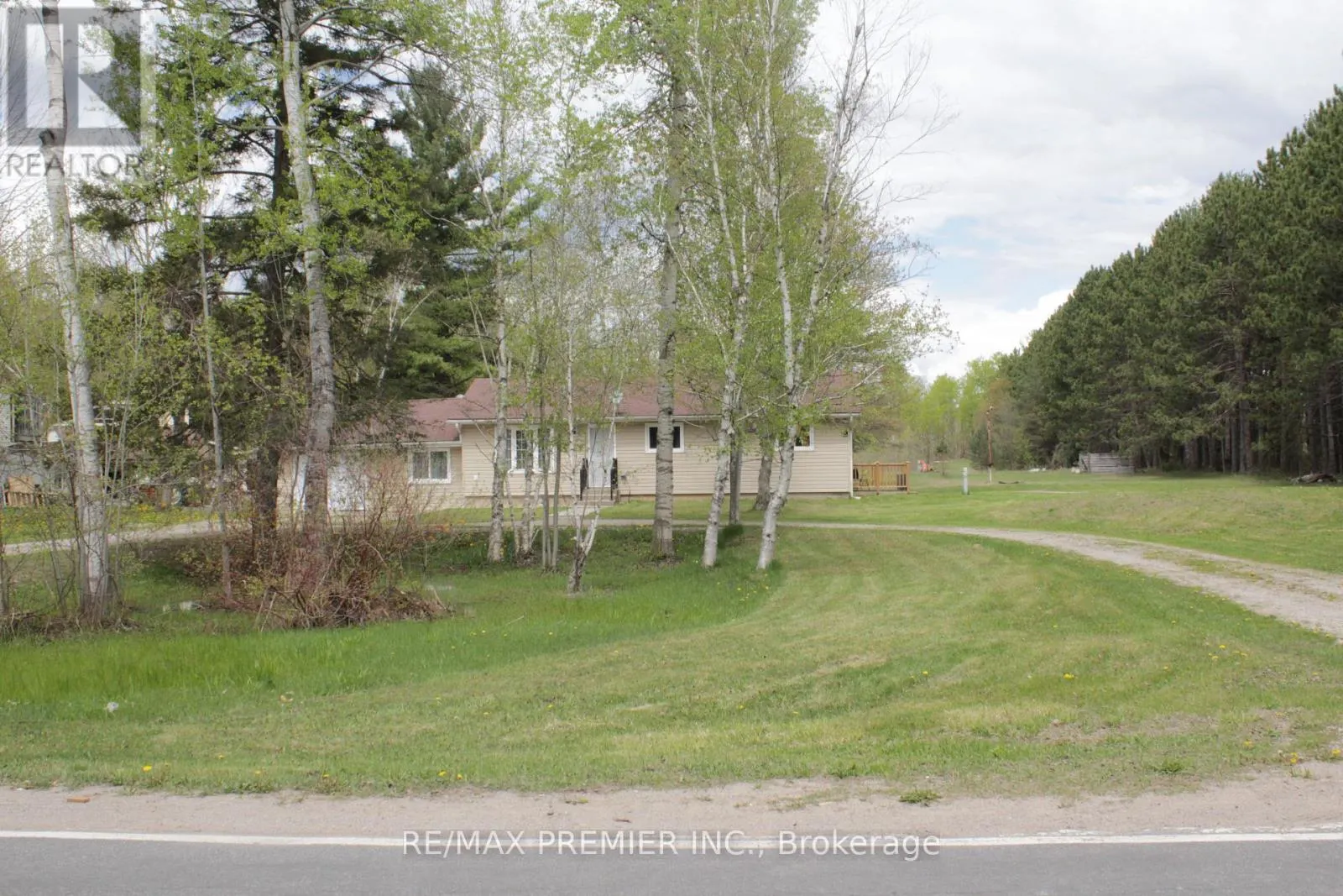164 ROYAL VALLEY DRIVE