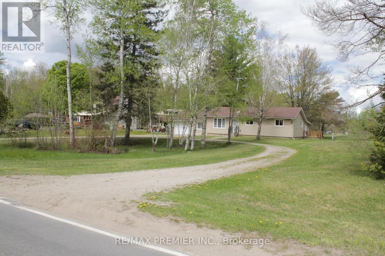 164 ROYAL VALLEY DRIVE