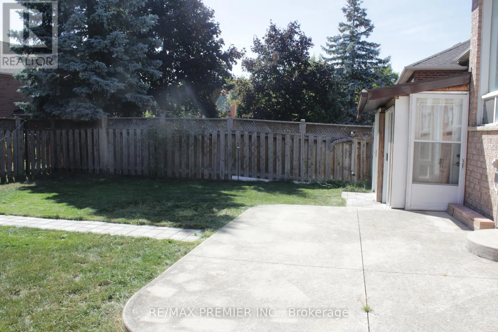 164 ROYAL VALLEY DRIVE