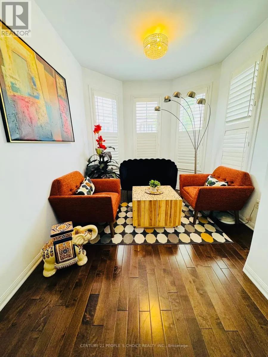 UPPER - 1135 SOLOMON COURT