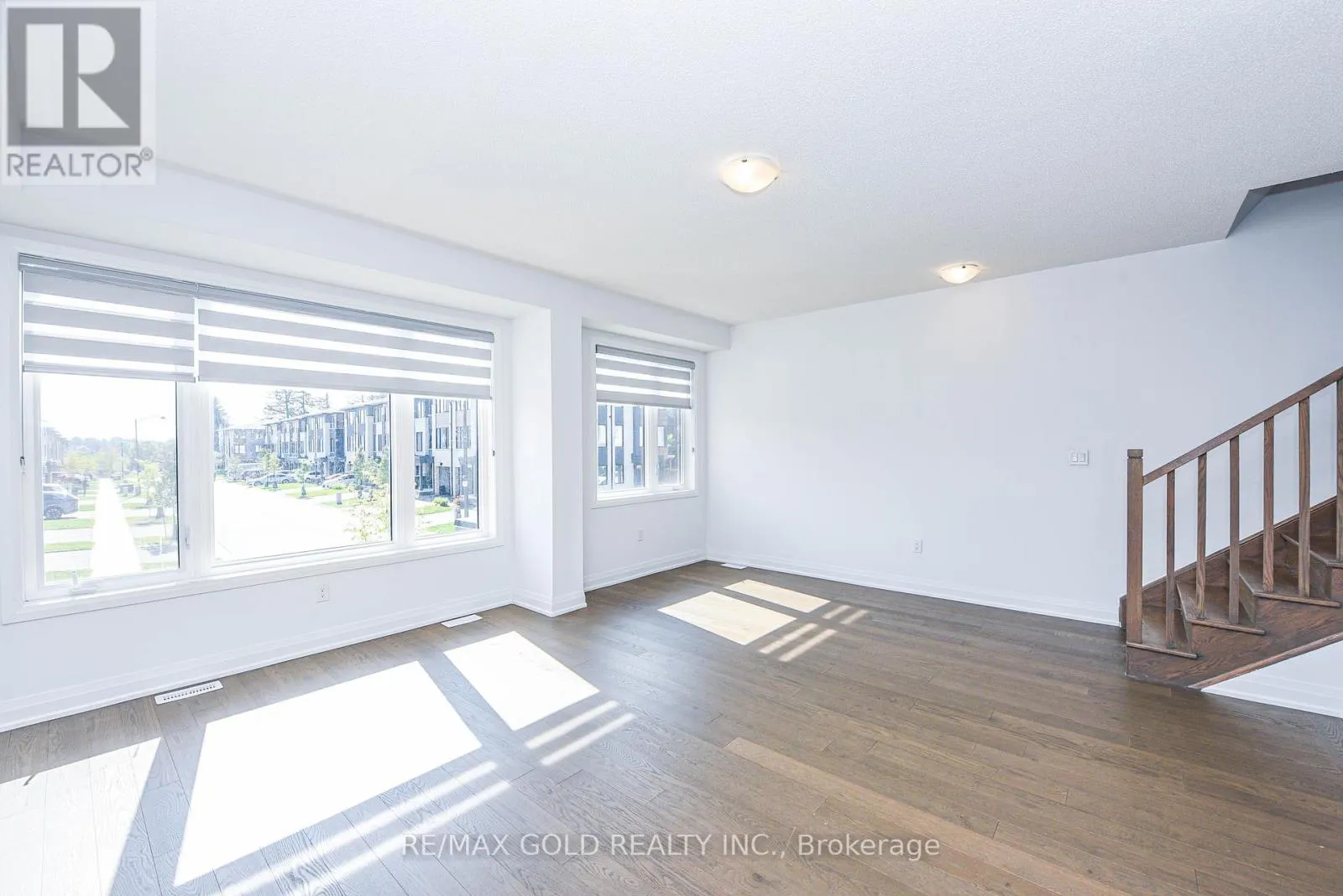 48 WINDTREE WAY