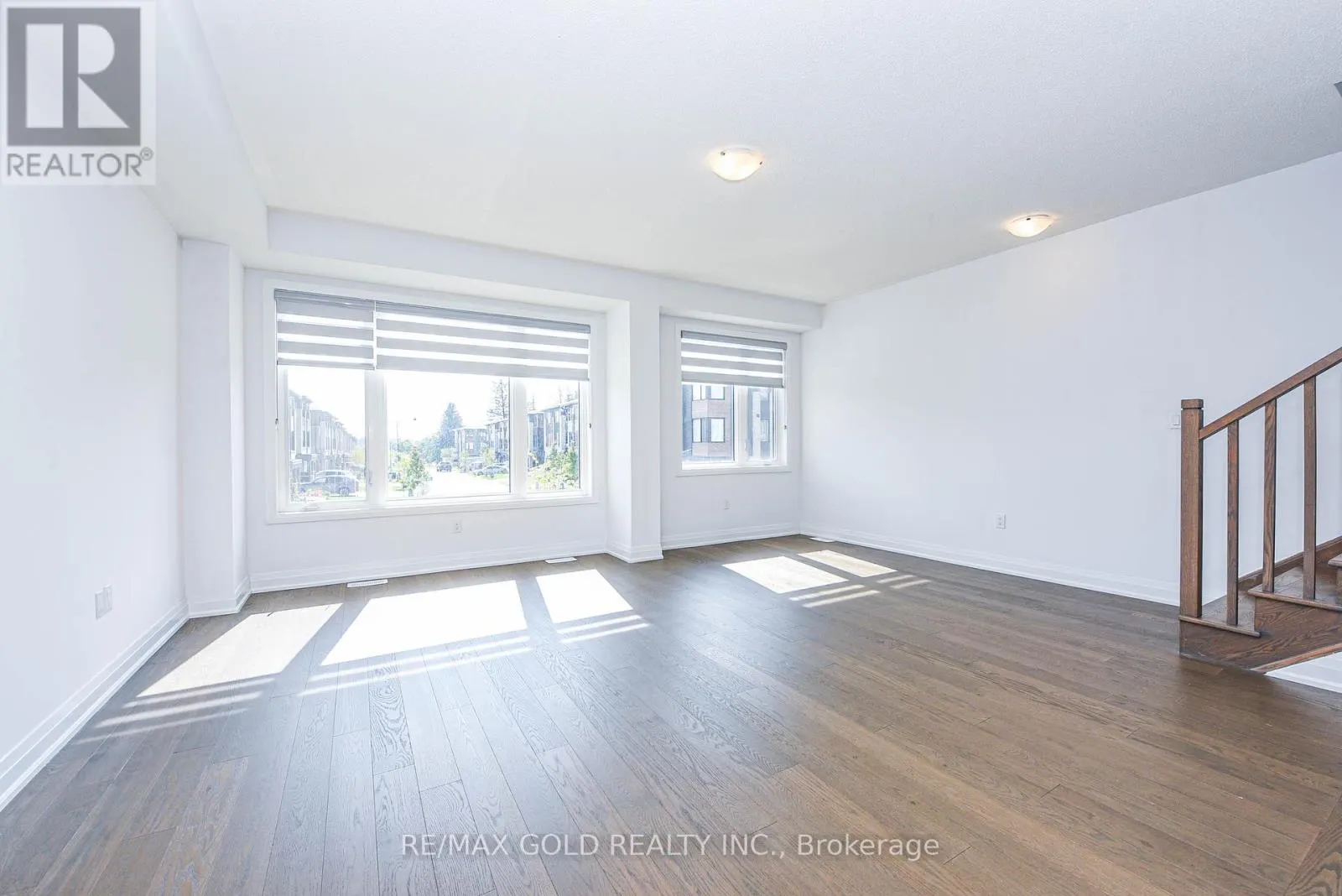 48 WINDTREE WAY