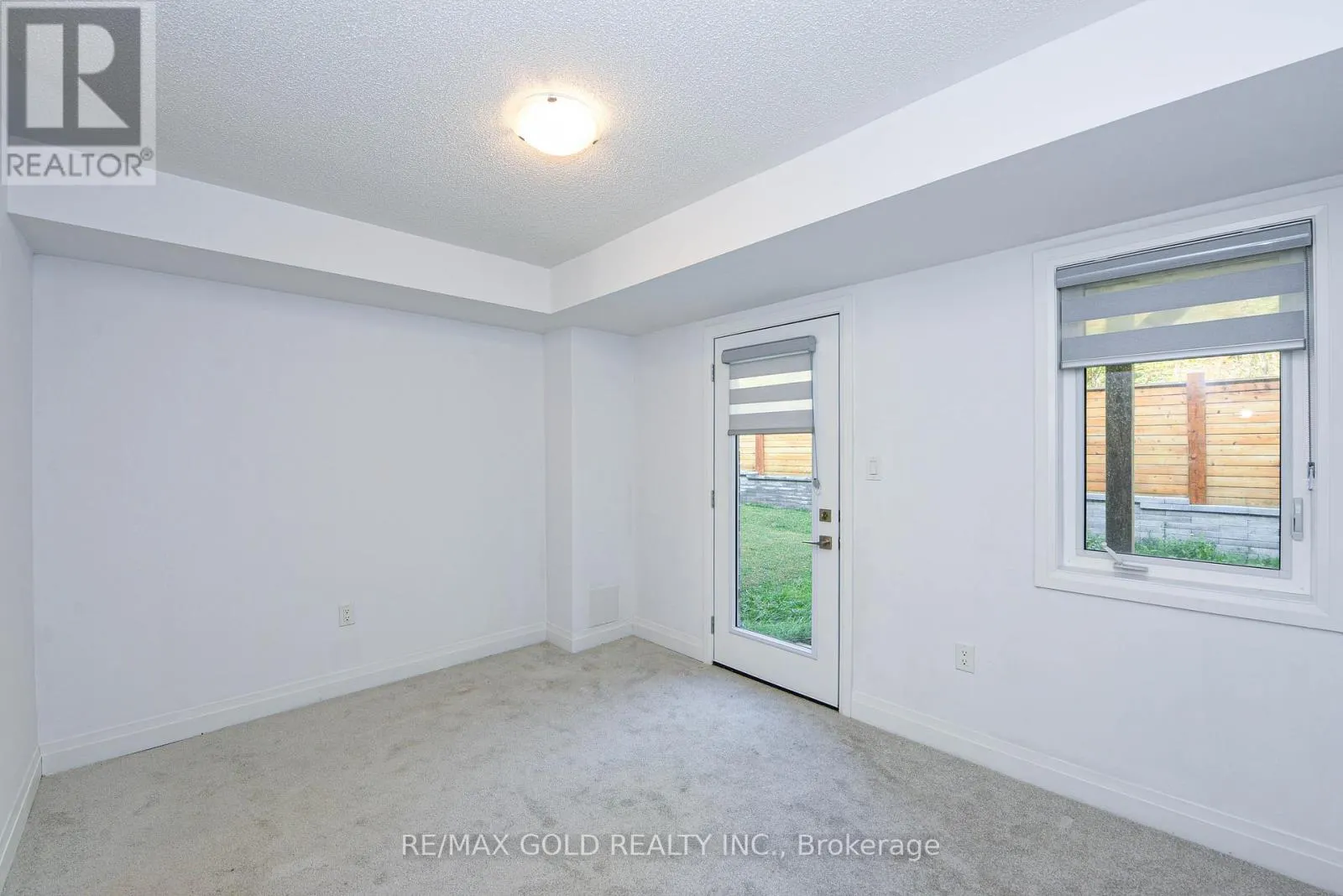 48 WINDTREE WAY