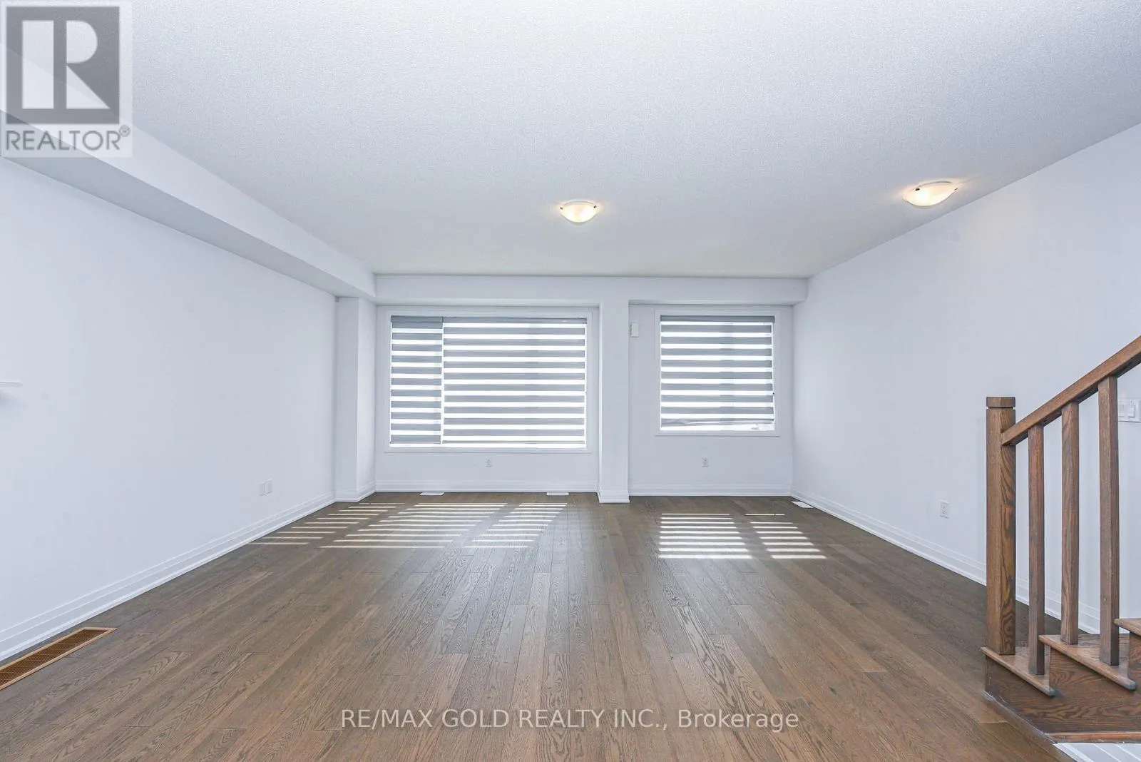 48 WINDTREE WAY