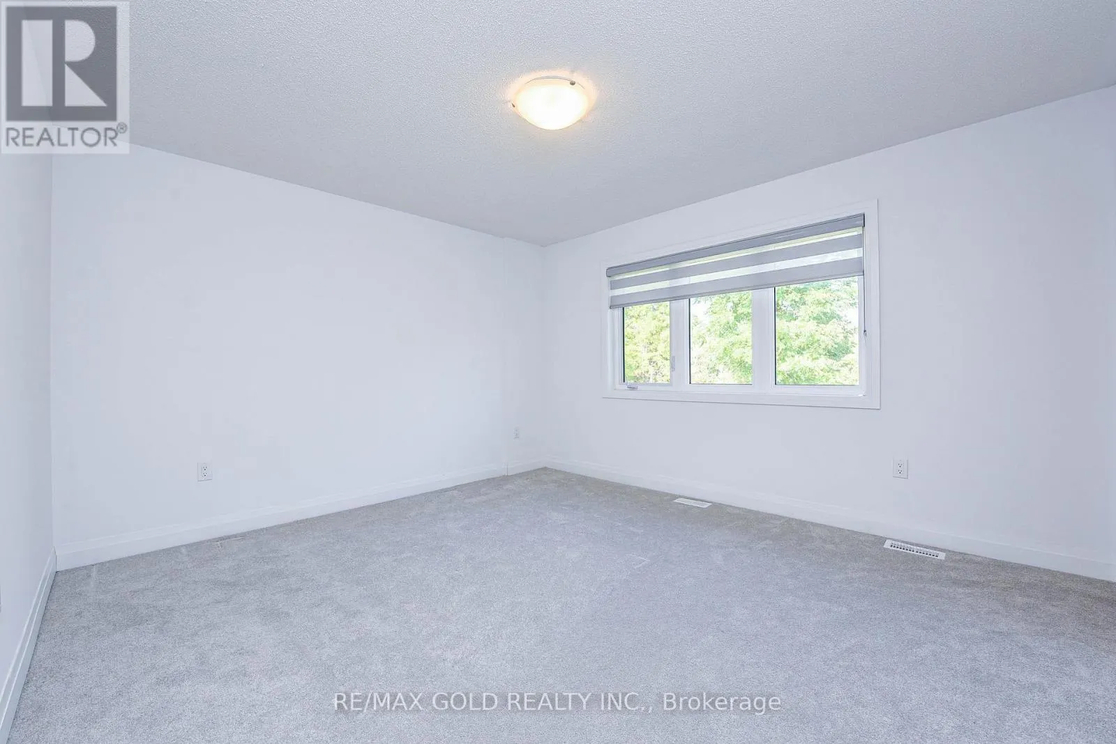 48 WINDTREE WAY