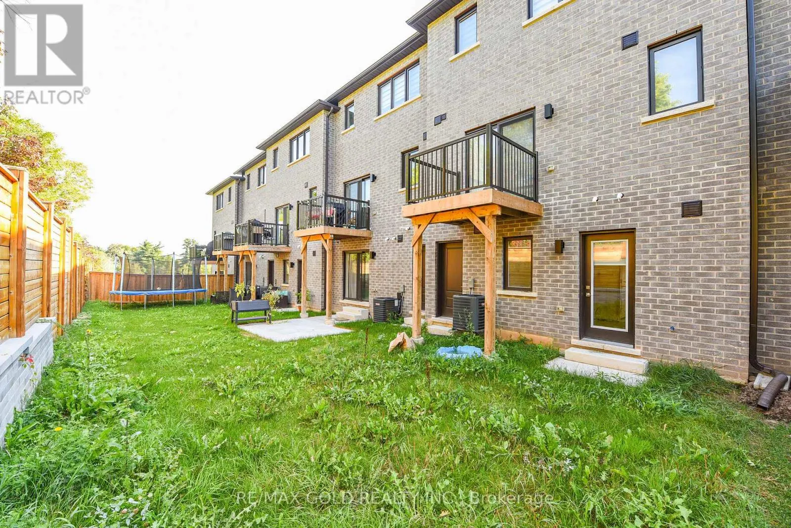 48 WINDTREE WAY