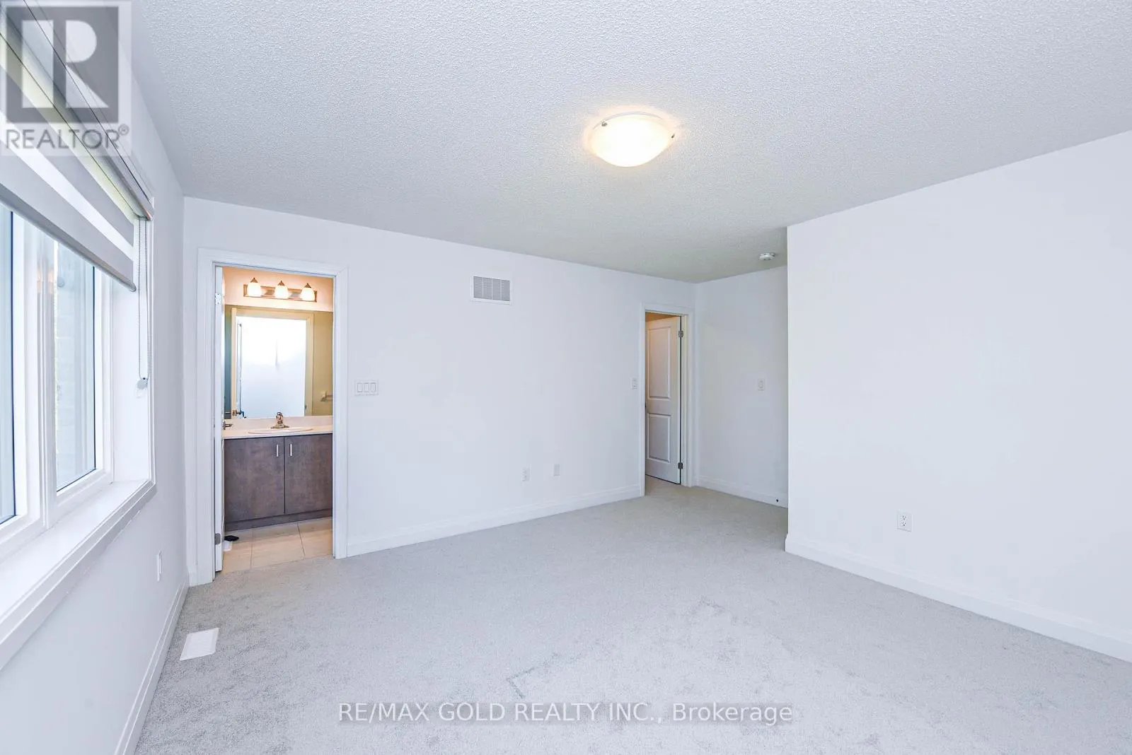 48 WINDTREE WAY