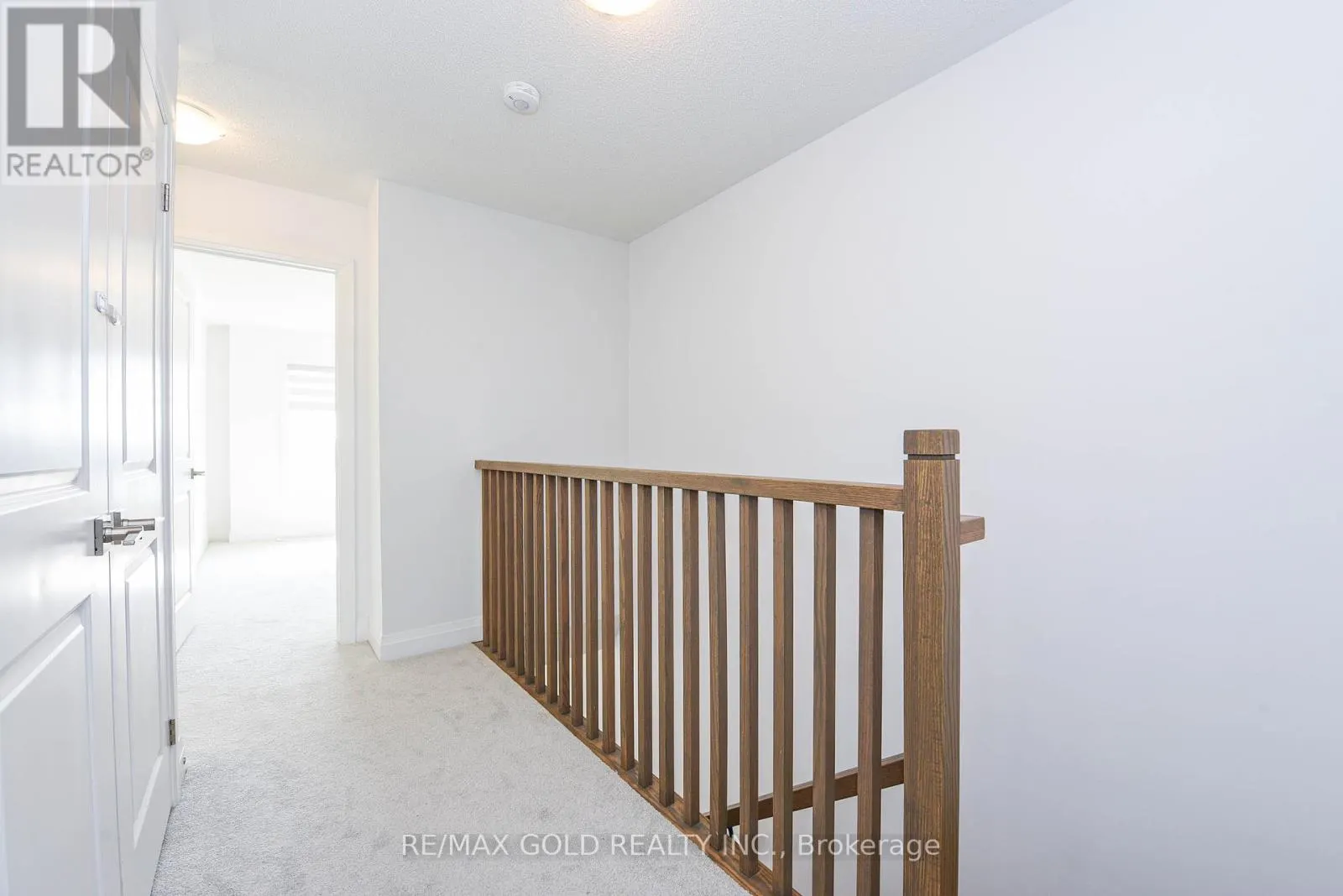 48 WINDTREE WAY