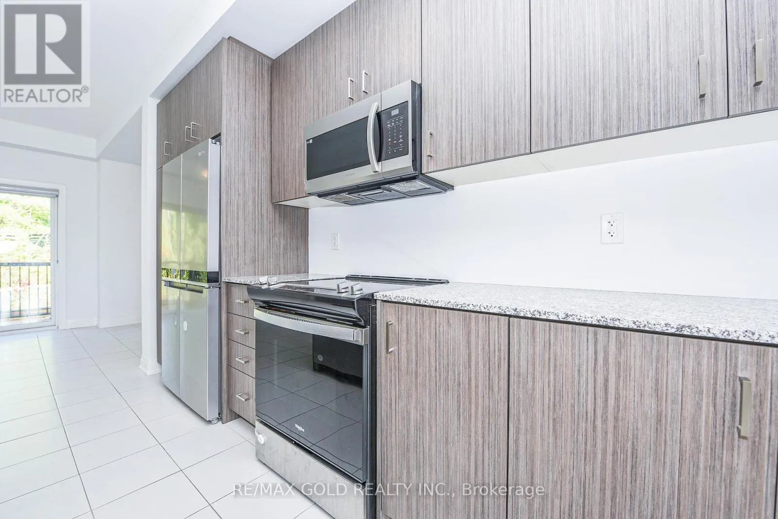 48 WINDTREE WAY