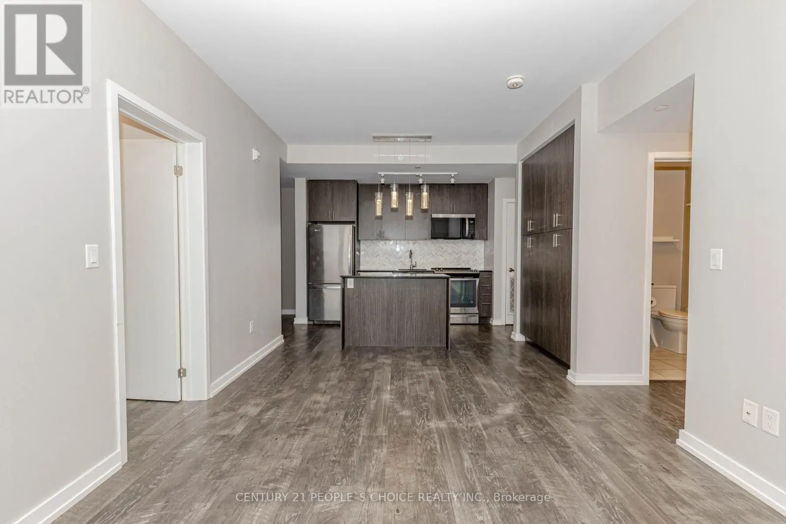 217 - 210 SABINA DRIVE