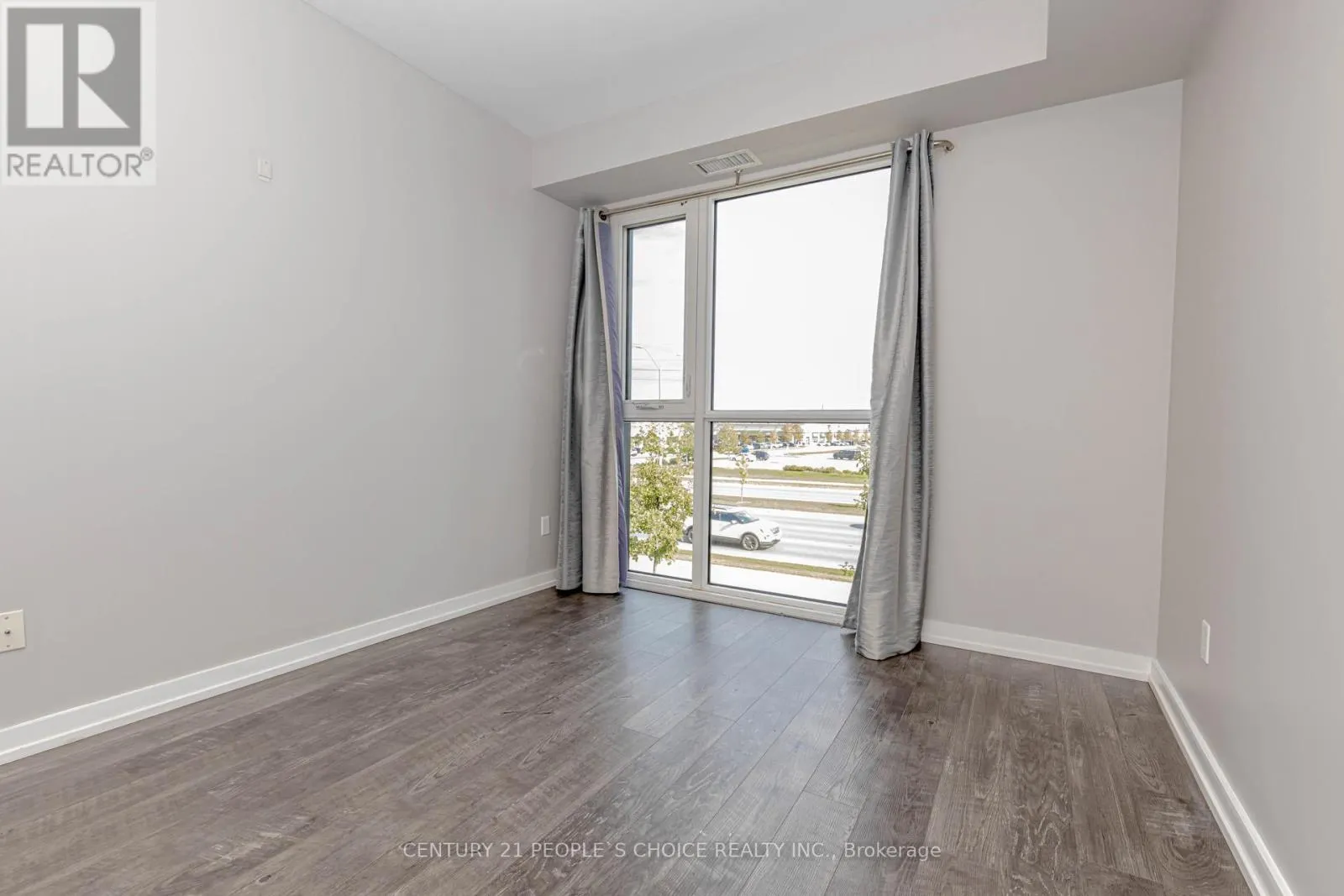 217 - 210 SABINA DRIVE