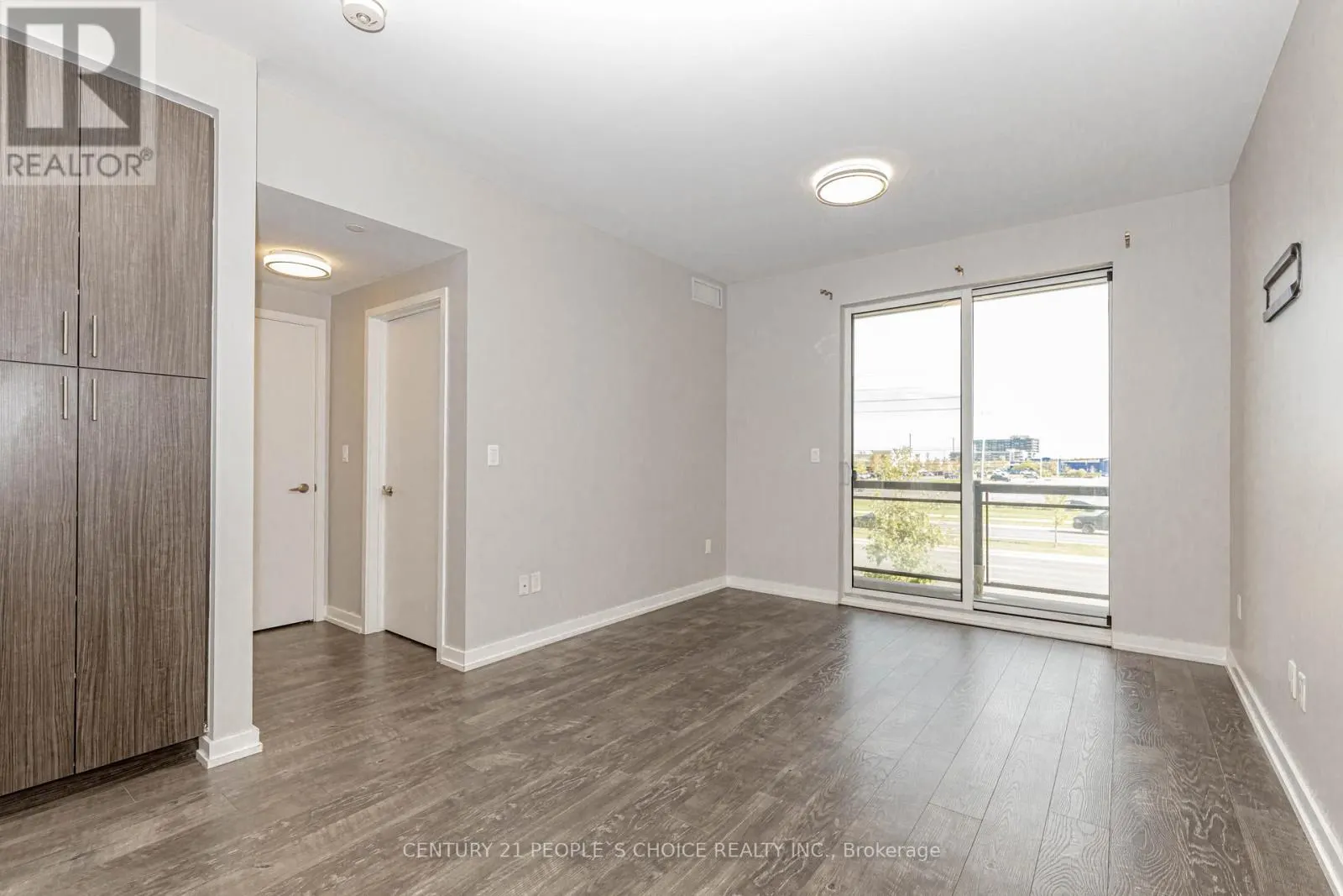 217 - 210 SABINA DRIVE