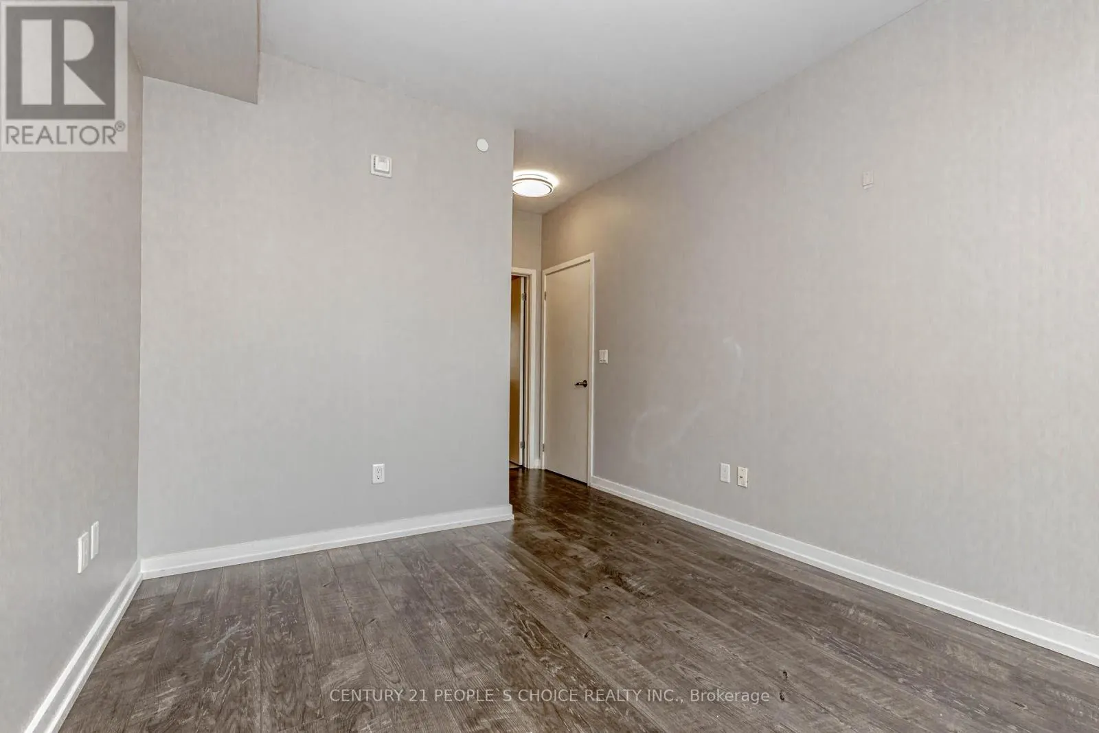 217 - 210 SABINA DRIVE
