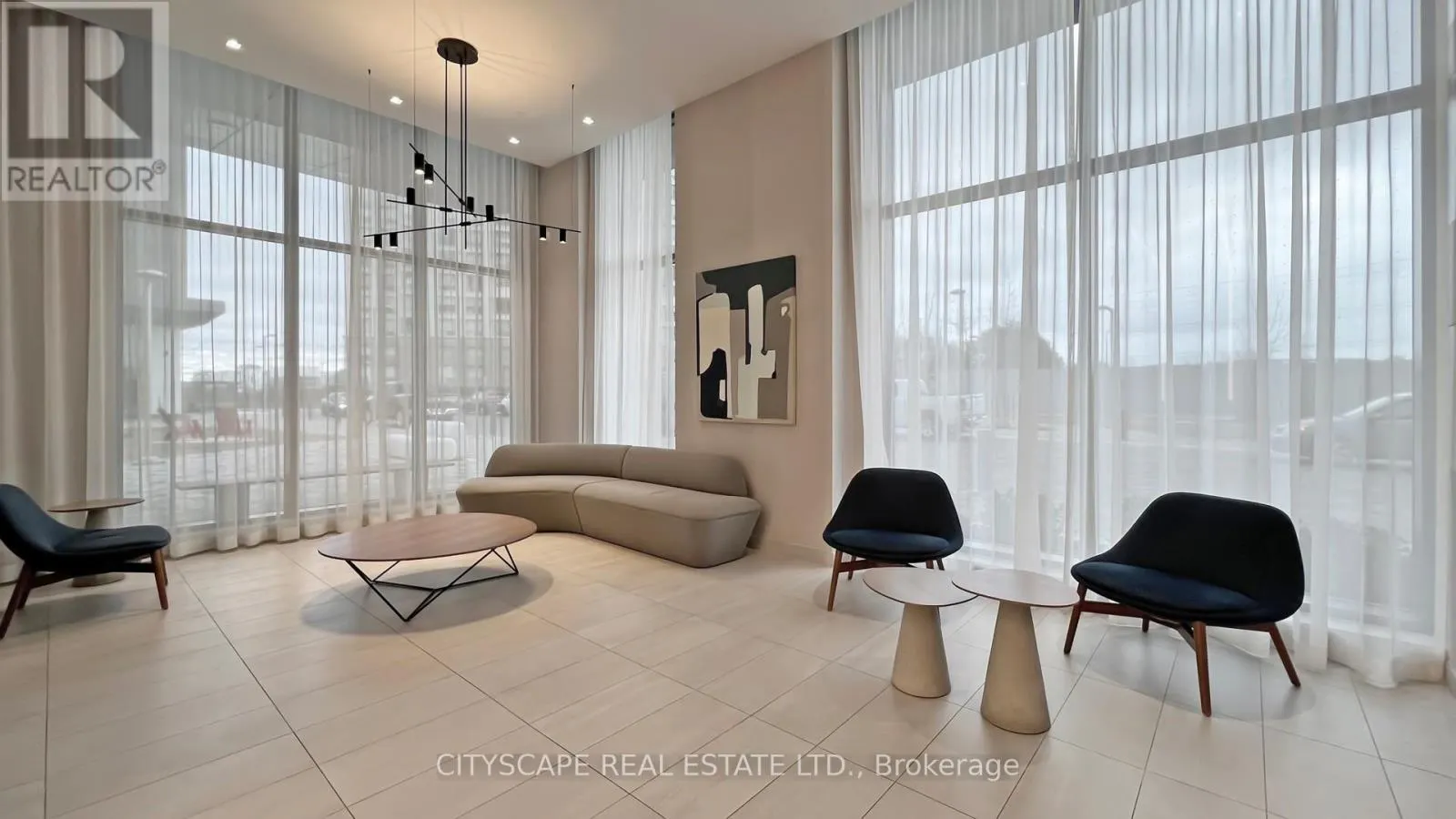 1805 - 30 SAMUEL WOOD WAY