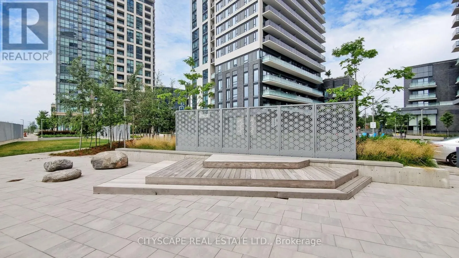 1805 - 30 SAMUEL WOOD WAY