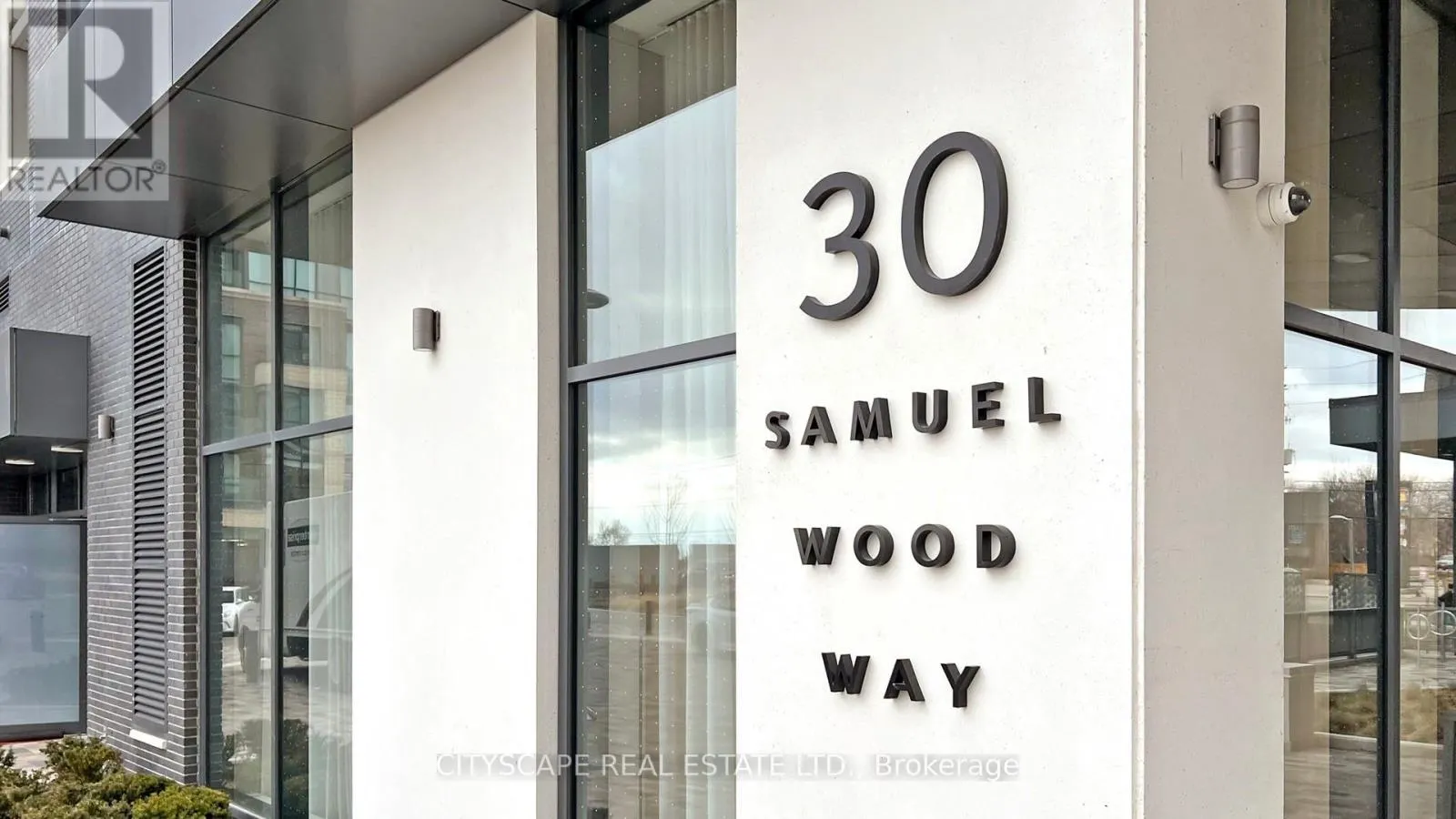 1805 - 30 SAMUEL WOOD WAY