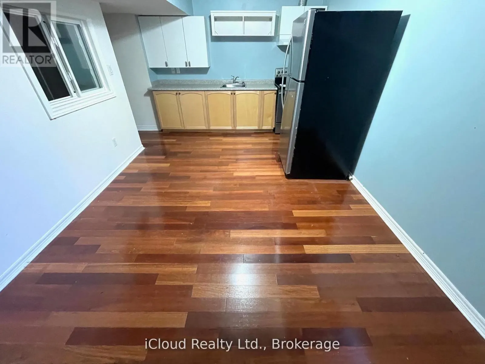 22 FALLGATE DRIVE