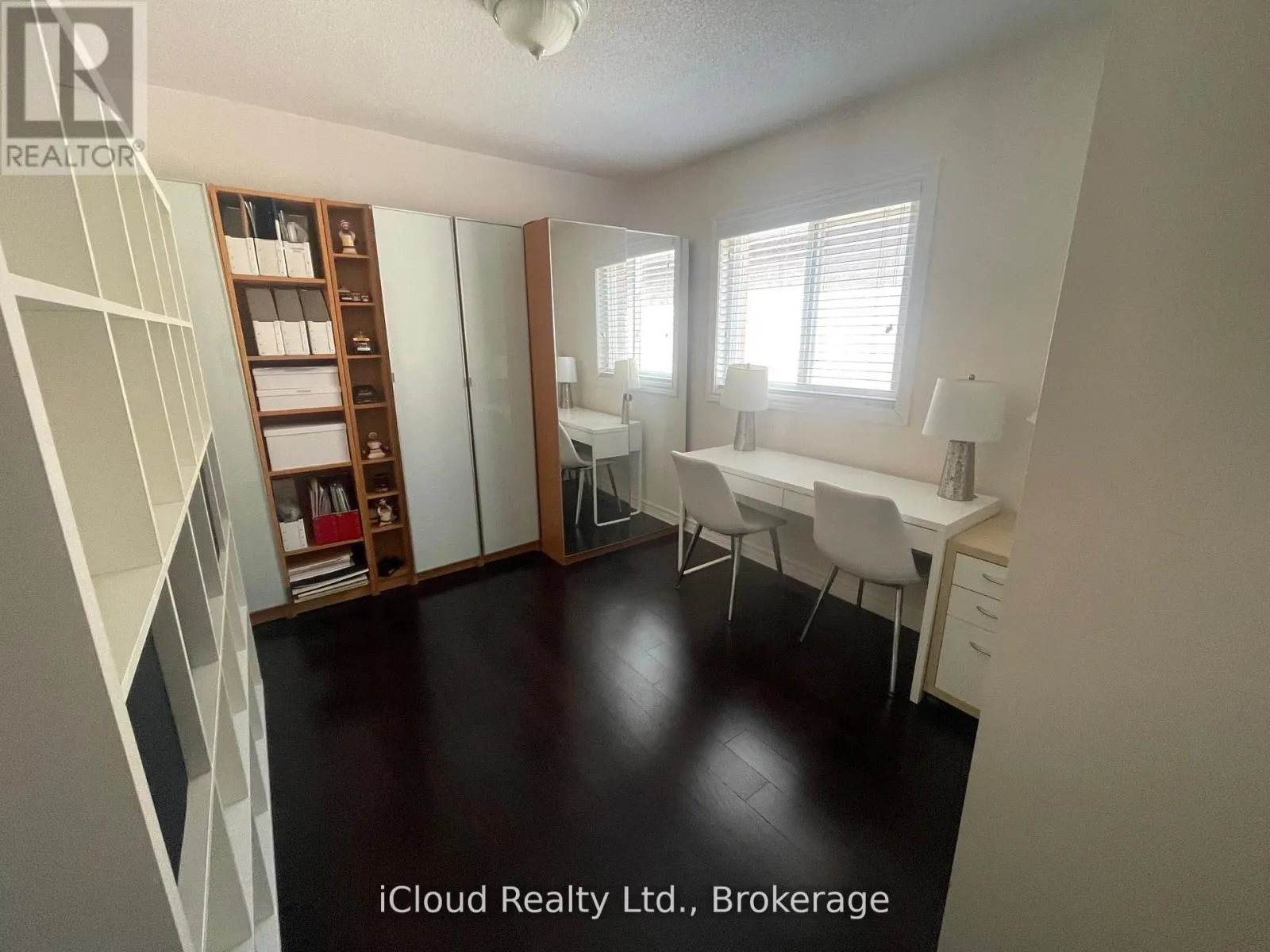 22 FALLGATE DRIVE