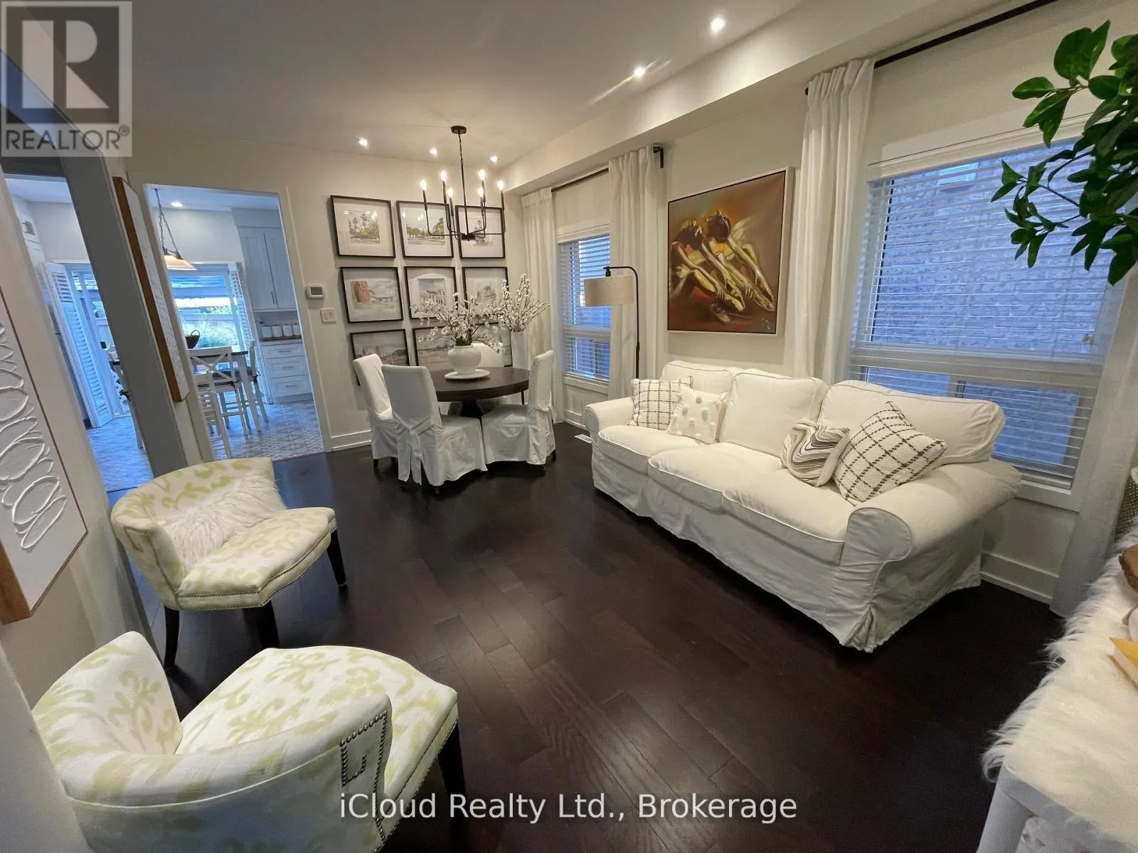 22 FALLGATE DRIVE