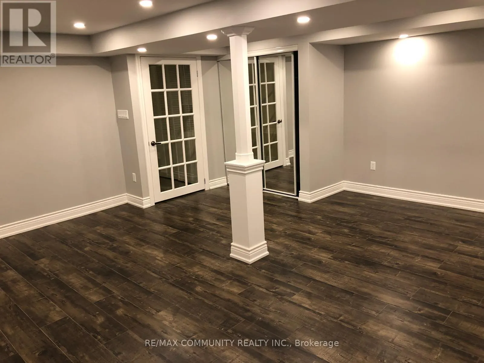 3837 COACHMAN CIRCLE