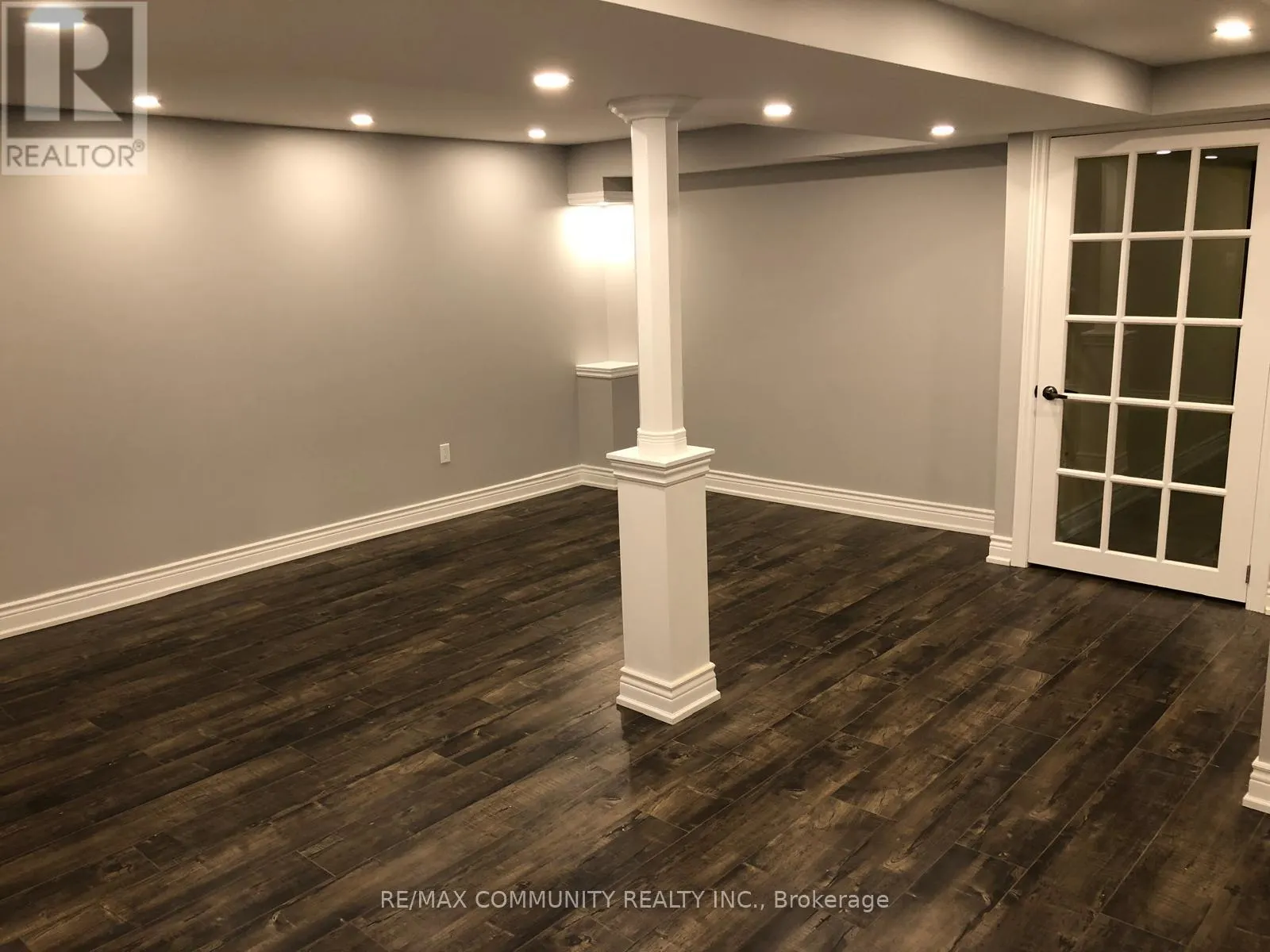 3837 COACHMAN CIRCLE