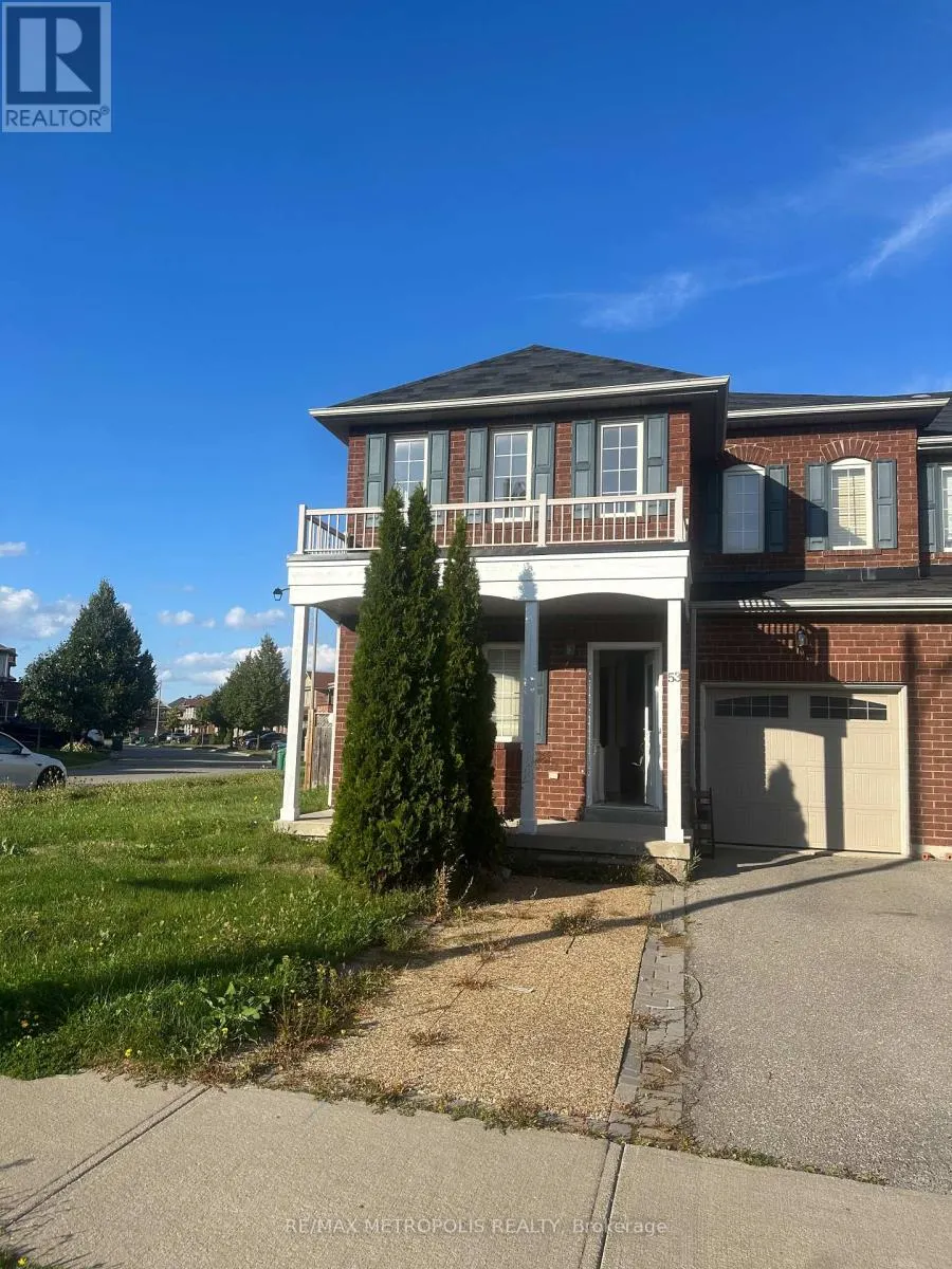 UPPER - 53 COMMODORE DRIVE