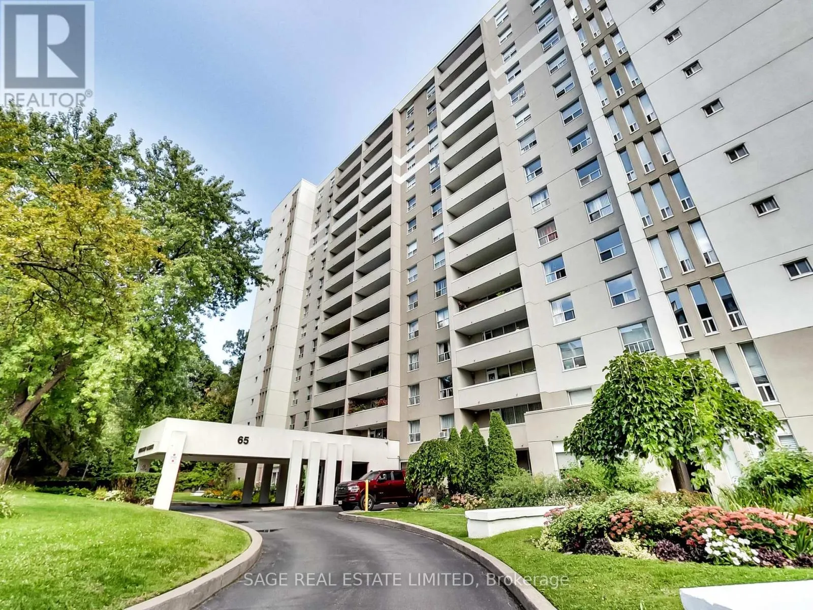 1408 - 65 SOUTHPORT STREET