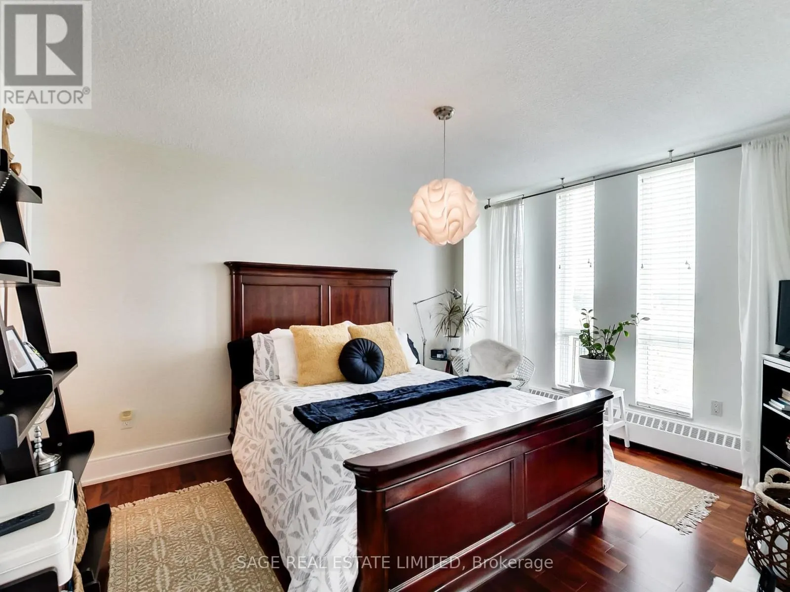 1408 - 65 SOUTHPORT STREET