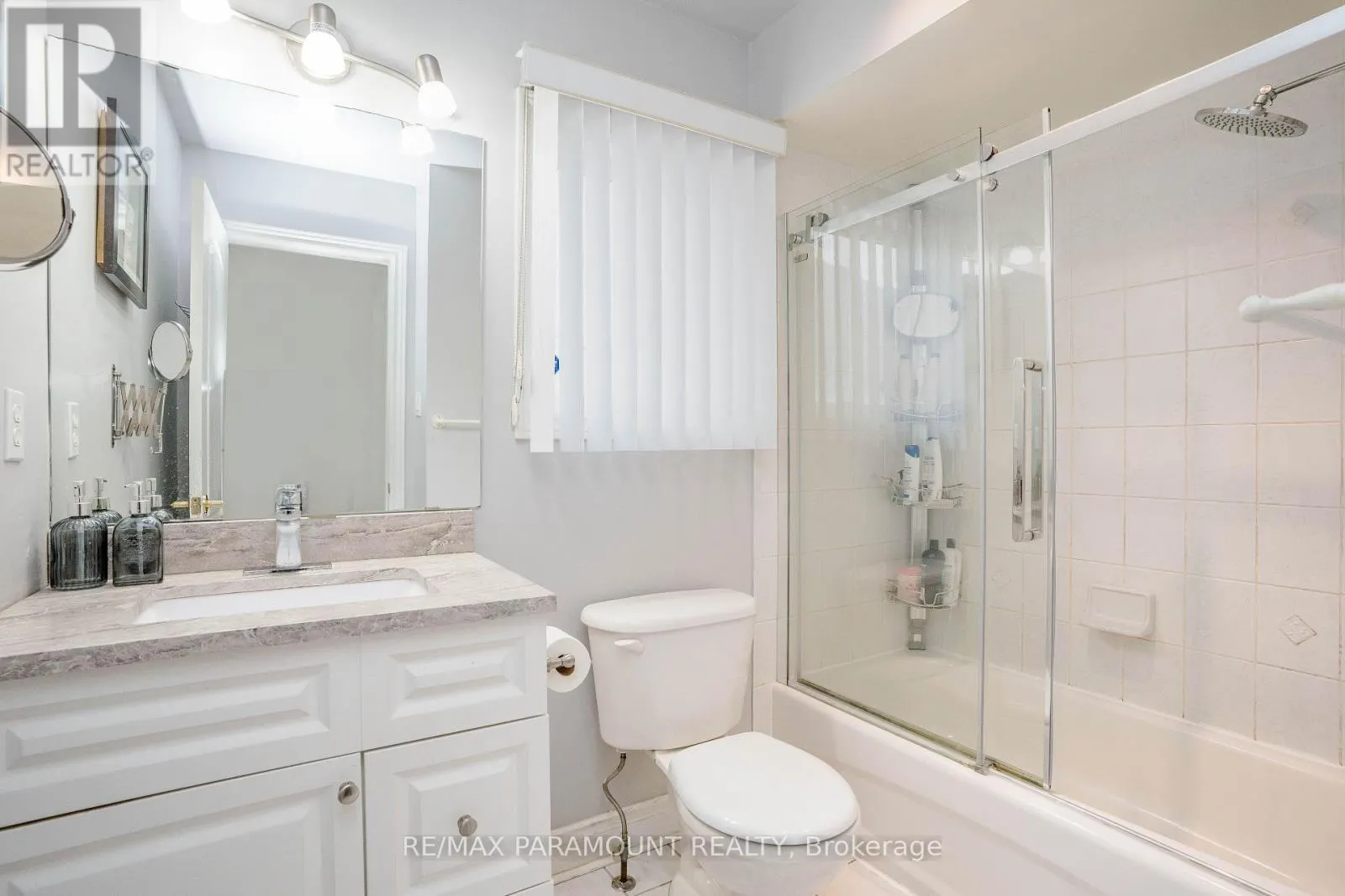 19 RIVER ROCK CRESCENT