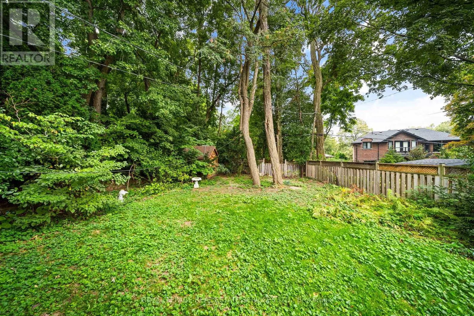 29 ROBIN HOOD ROAD