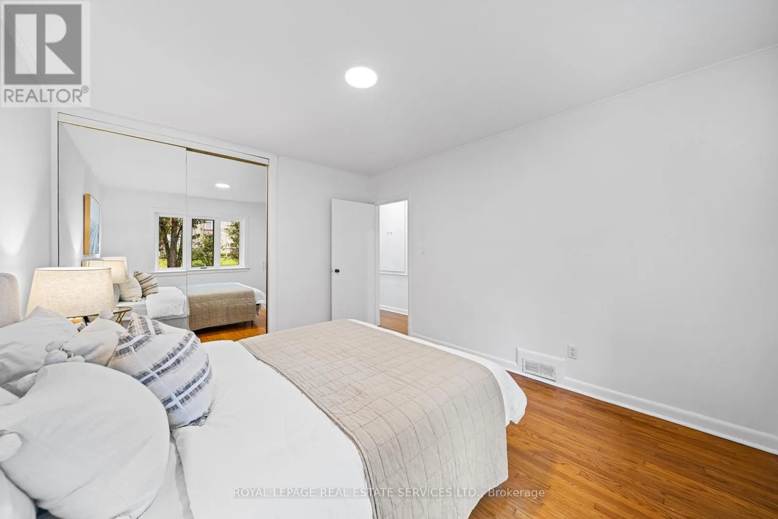 29 ROBIN HOOD ROAD
