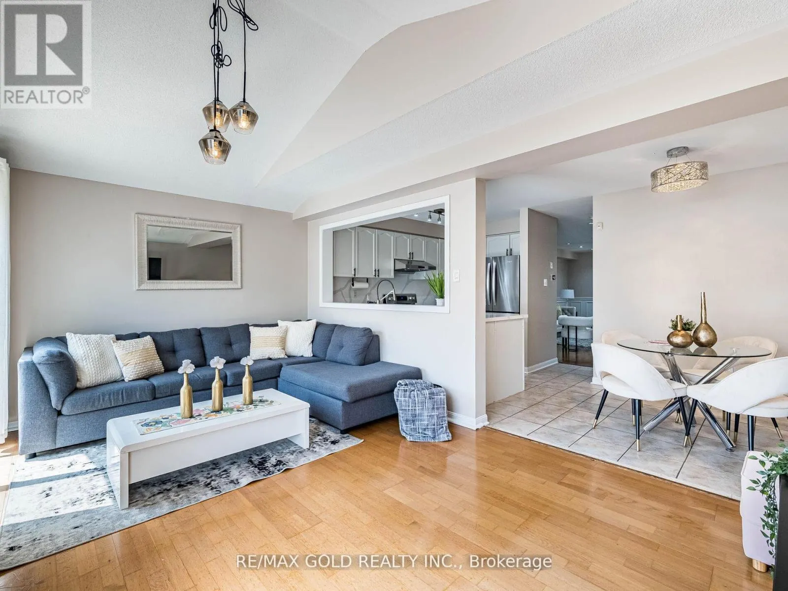 35 GARIBALDI DRIVE