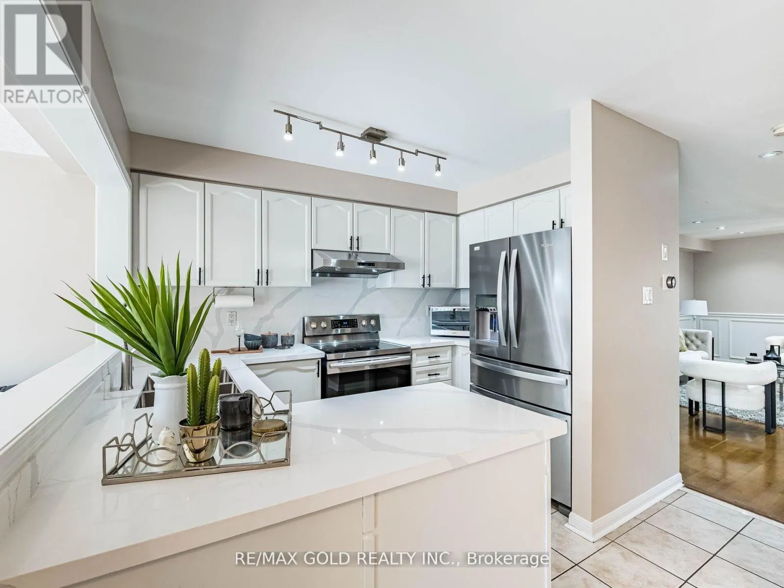 35 GARIBALDI DRIVE