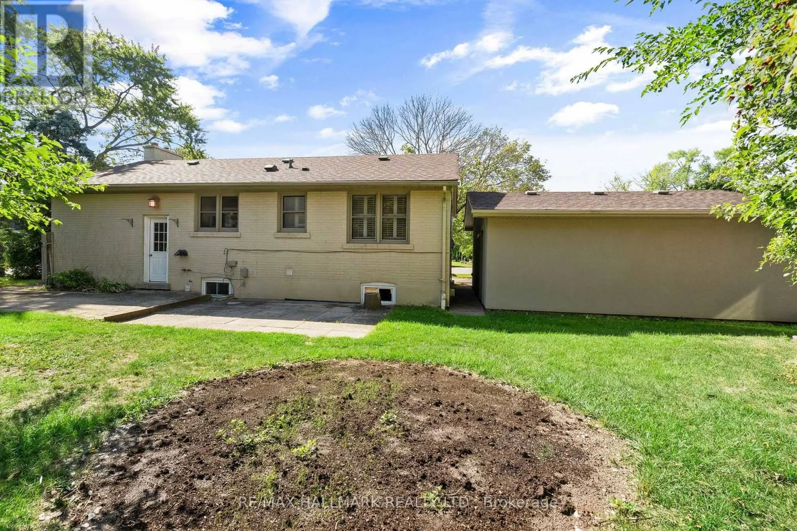 441 JEANETTE DRIVE