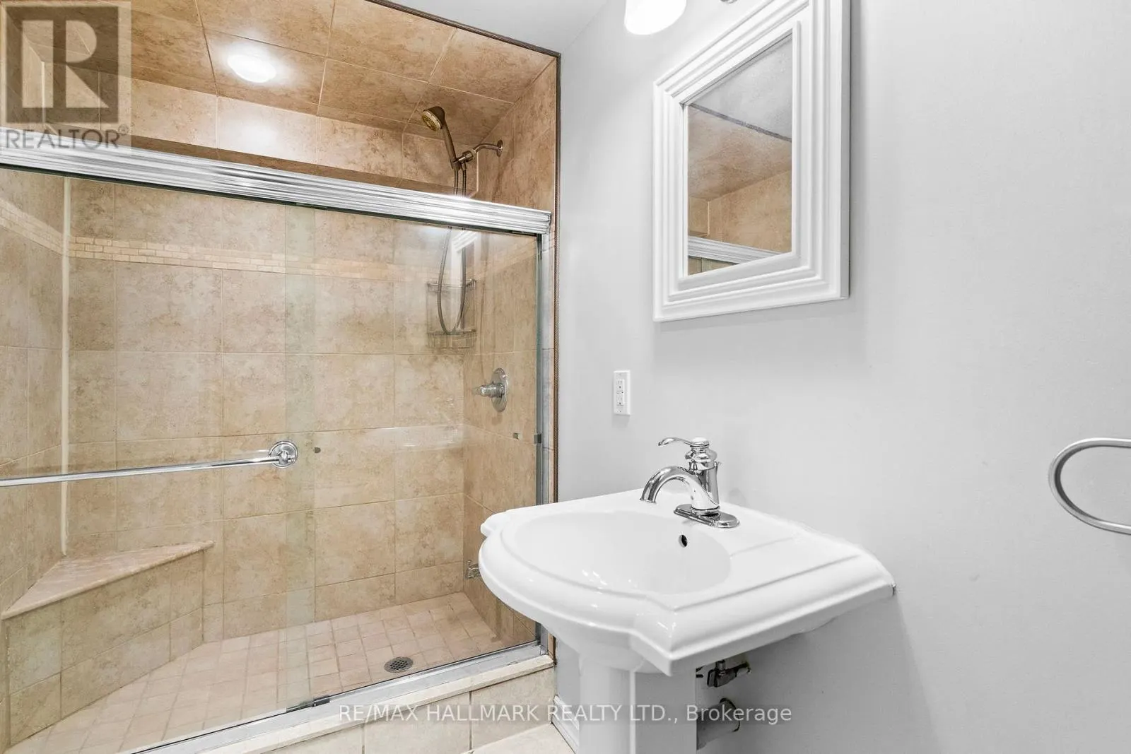 441 JEANETTE DRIVE