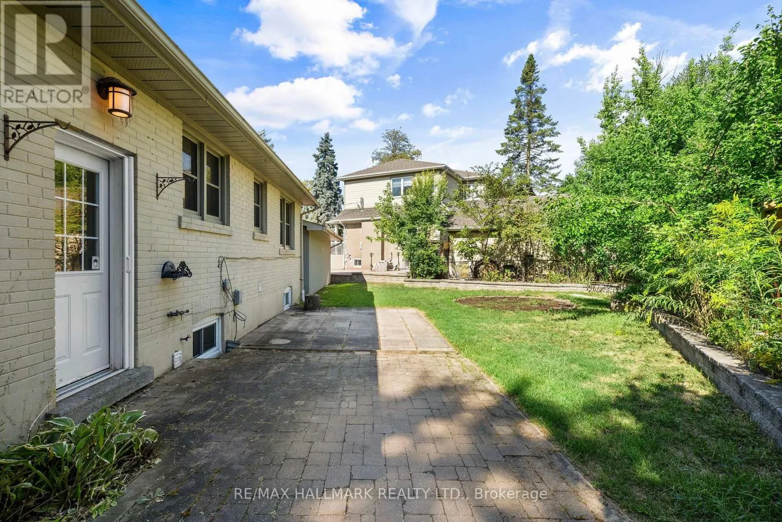 441 JEANETTE DRIVE