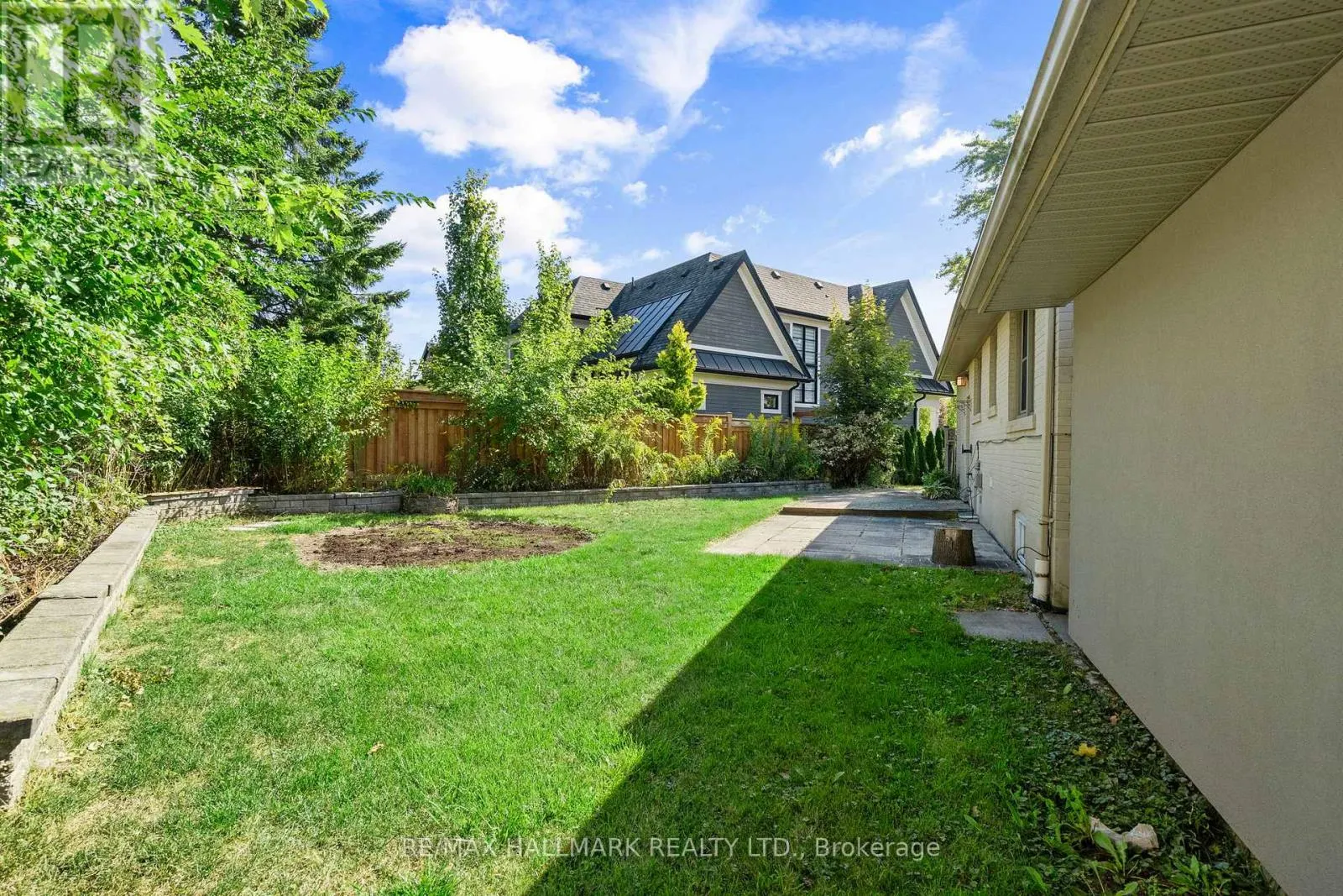 441 JEANETTE DRIVE