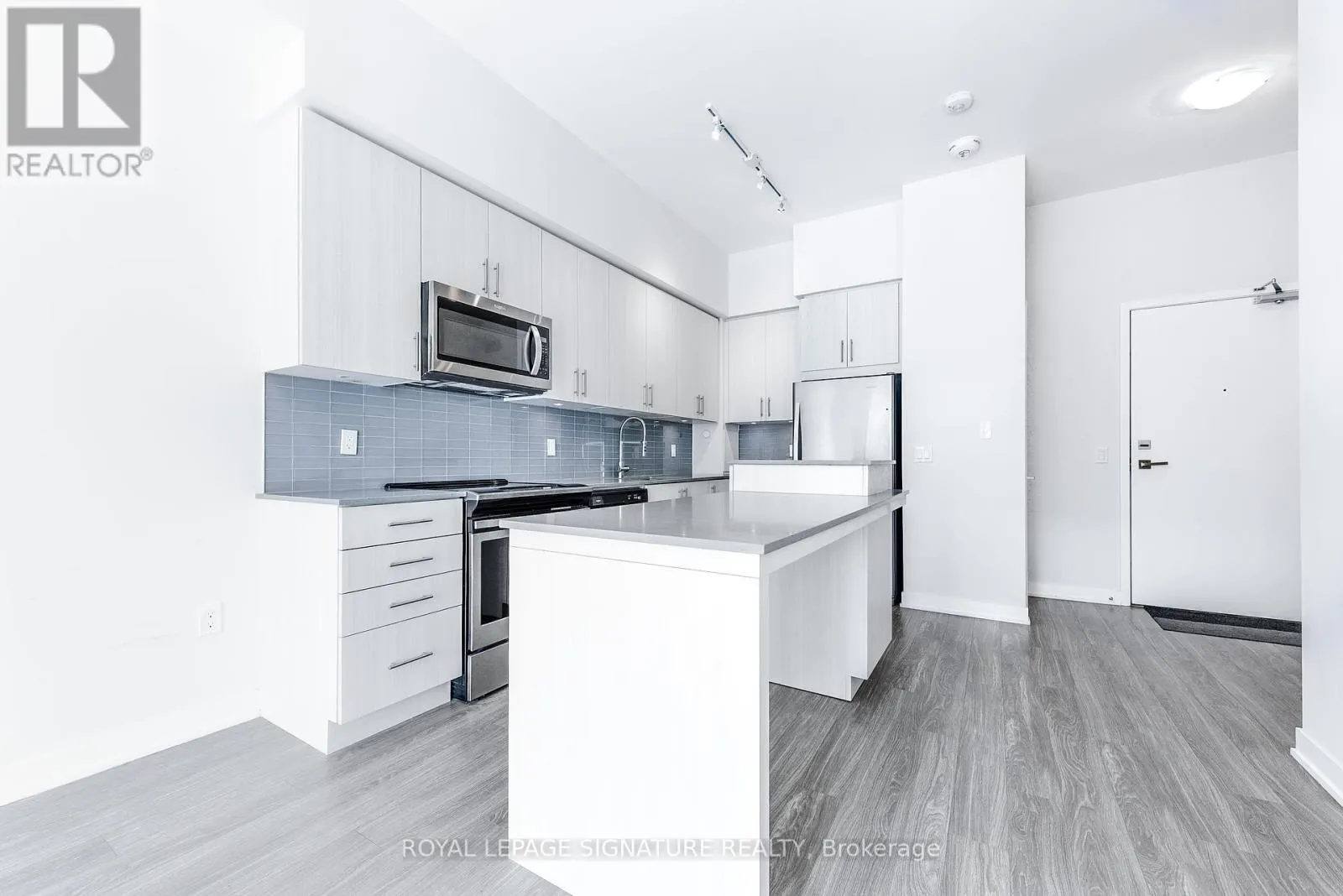 338 - 4085 PARKSIDE VILLAGE DRIVE