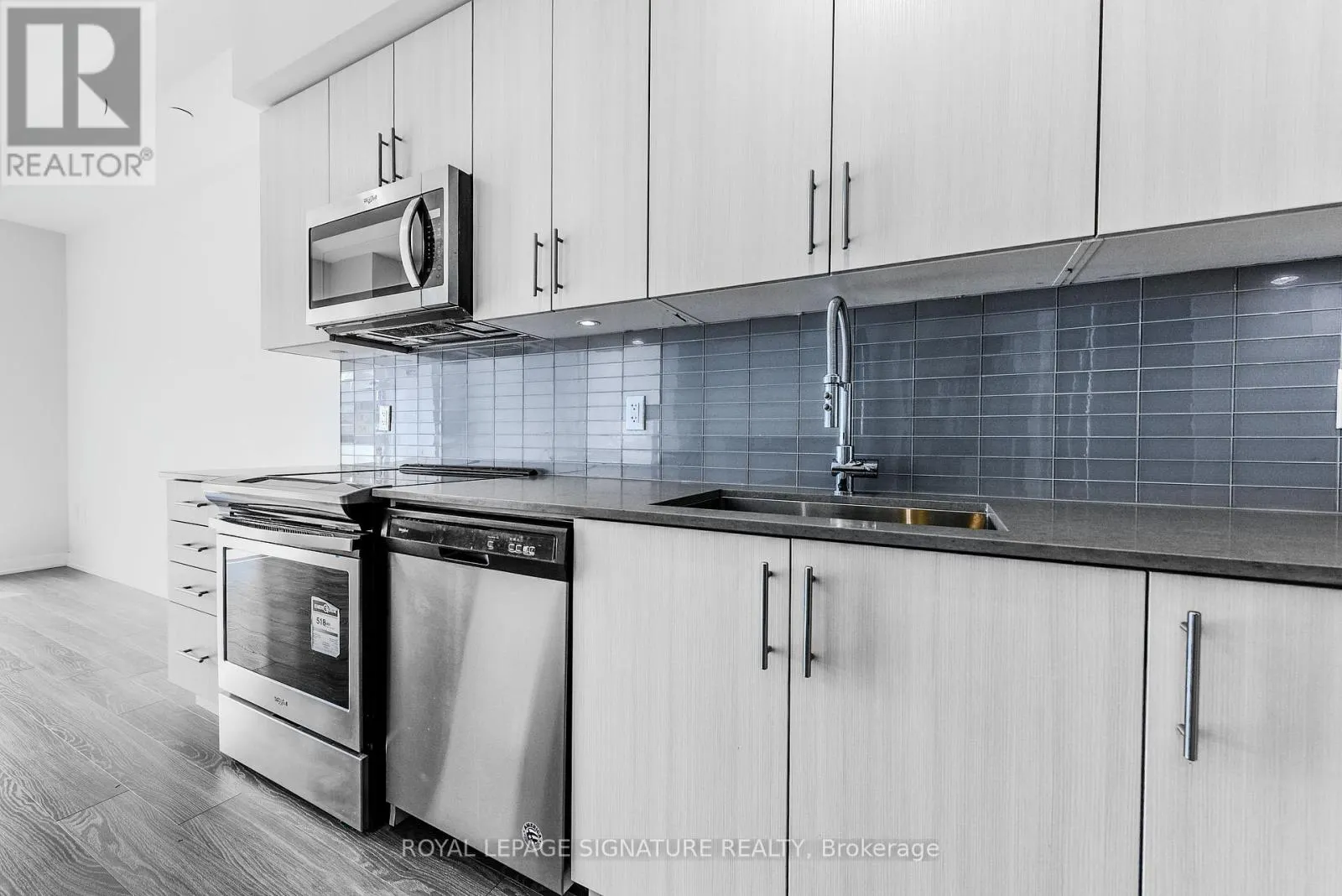 338 - 4085 PARKSIDE VILLAGE DRIVE